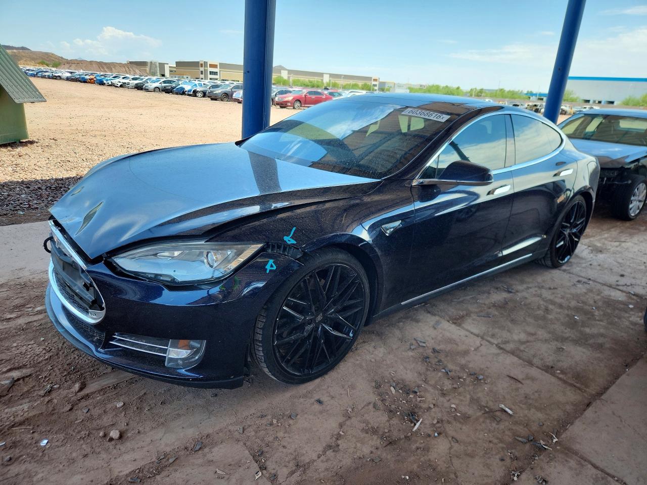 2013 Tesla Model S Blue vin: 5YJSA1DP6DFP04598