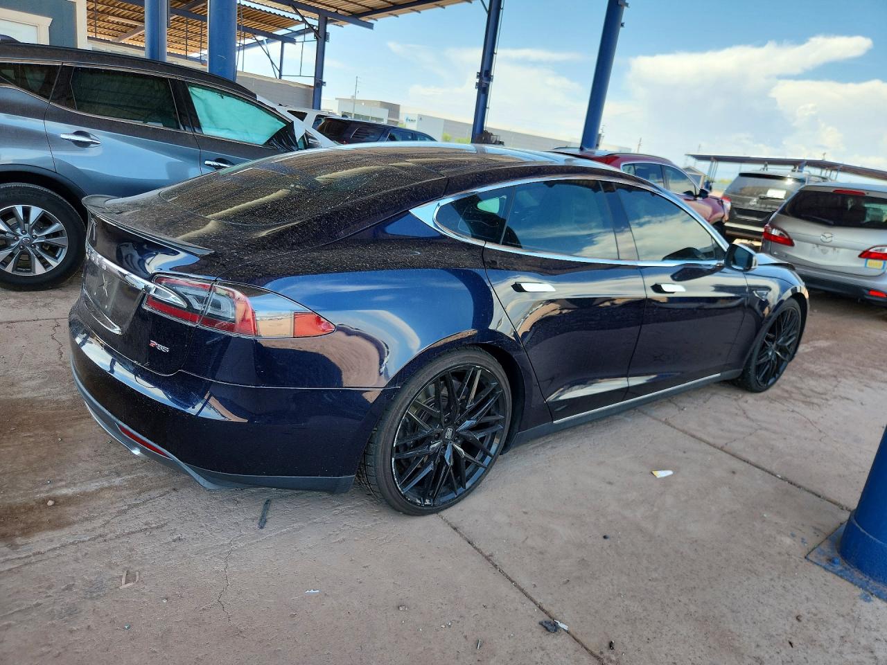 2013 Tesla Model S Blue vin: 5YJSA1DP6DFP04598