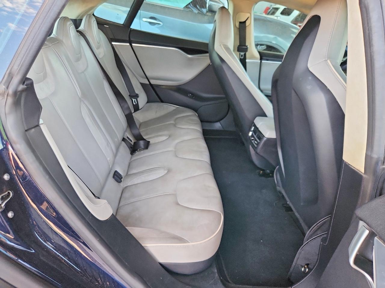 2013 Tesla Model S Blue vin: 5YJSA1DP6DFP04598