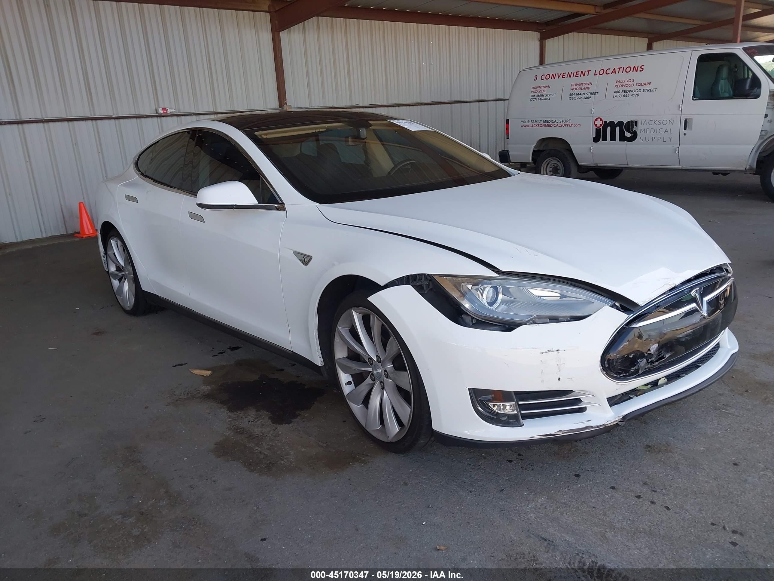 2013 Tesla Model S Performance Белый vin: 5YJSA1DP6DFP07629