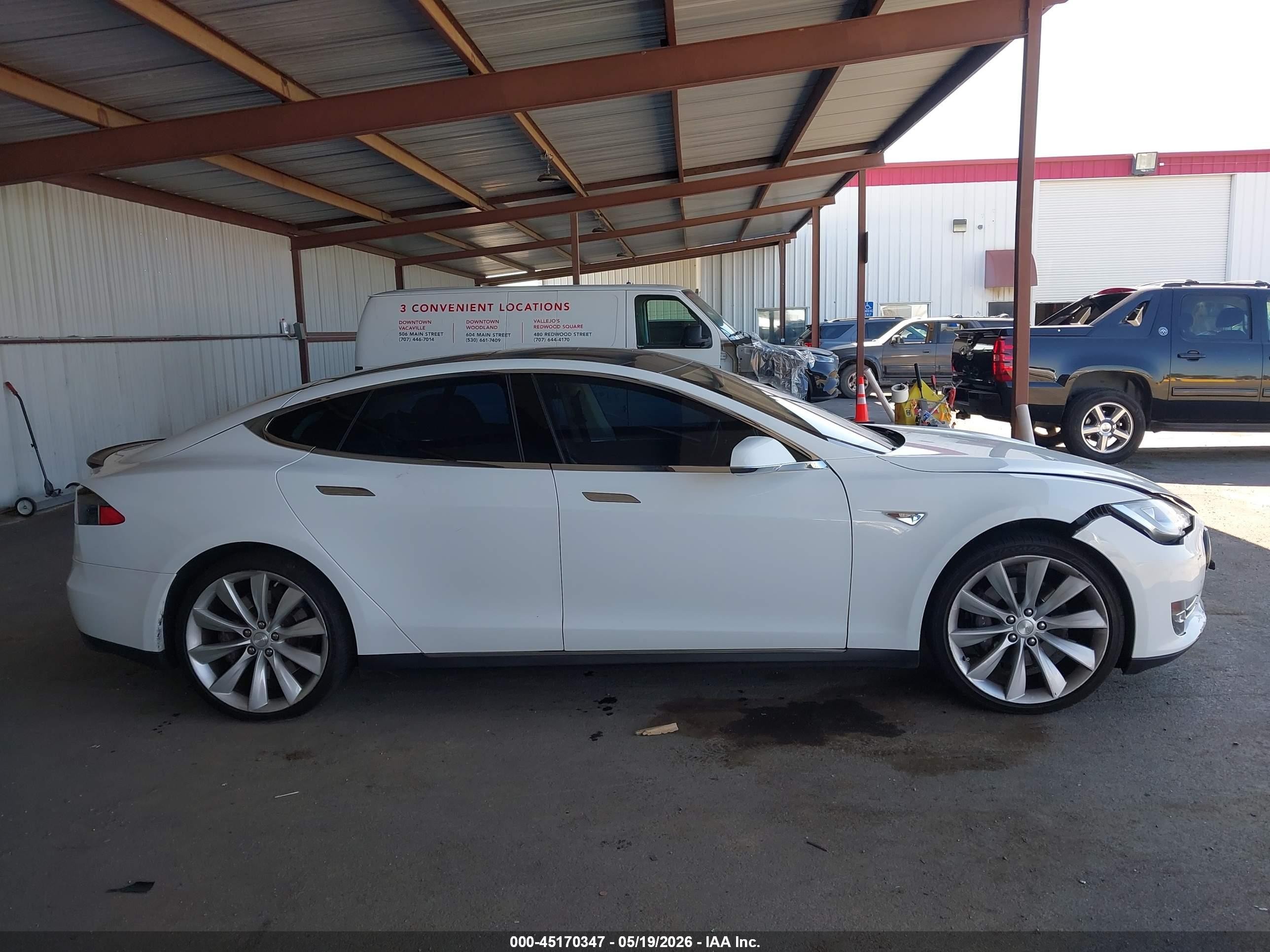 2013 Tesla Model S Performance White vin: 5YJSA1DP6DFP07629