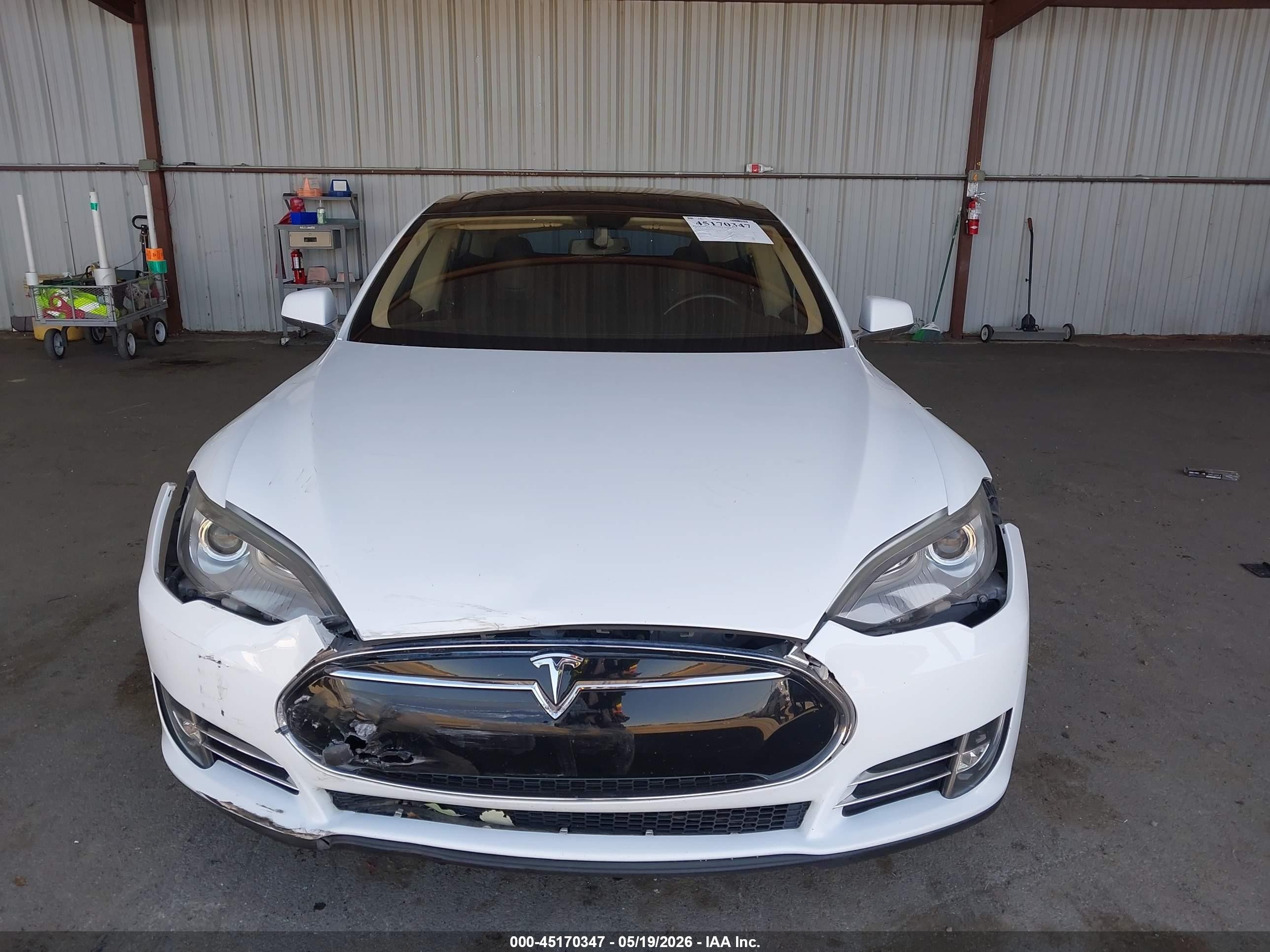 2013 Tesla Model S Performance White vin: 5YJSA1DP6DFP07629