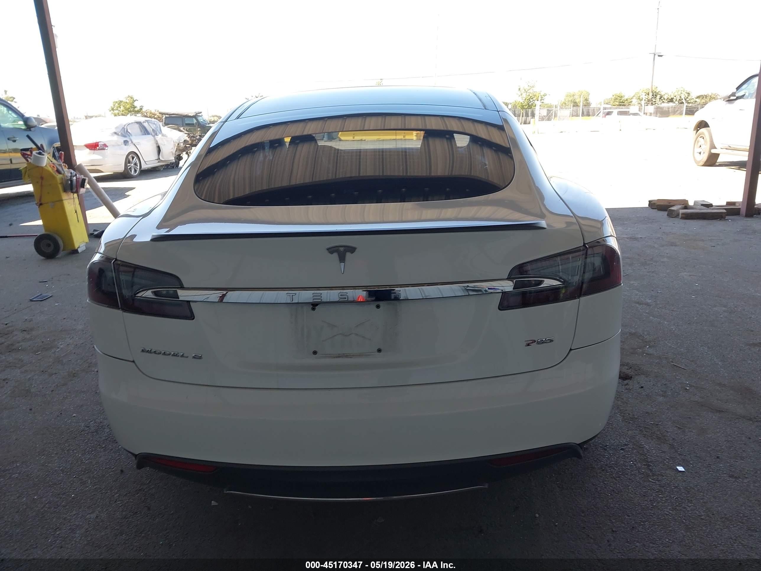 2013 Tesla Model S Performance White vin: 5YJSA1DP6DFP07629