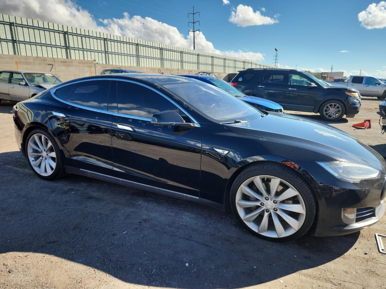 2013 Tesla Model S Black vin: 5YJSA1DP6DFP22647