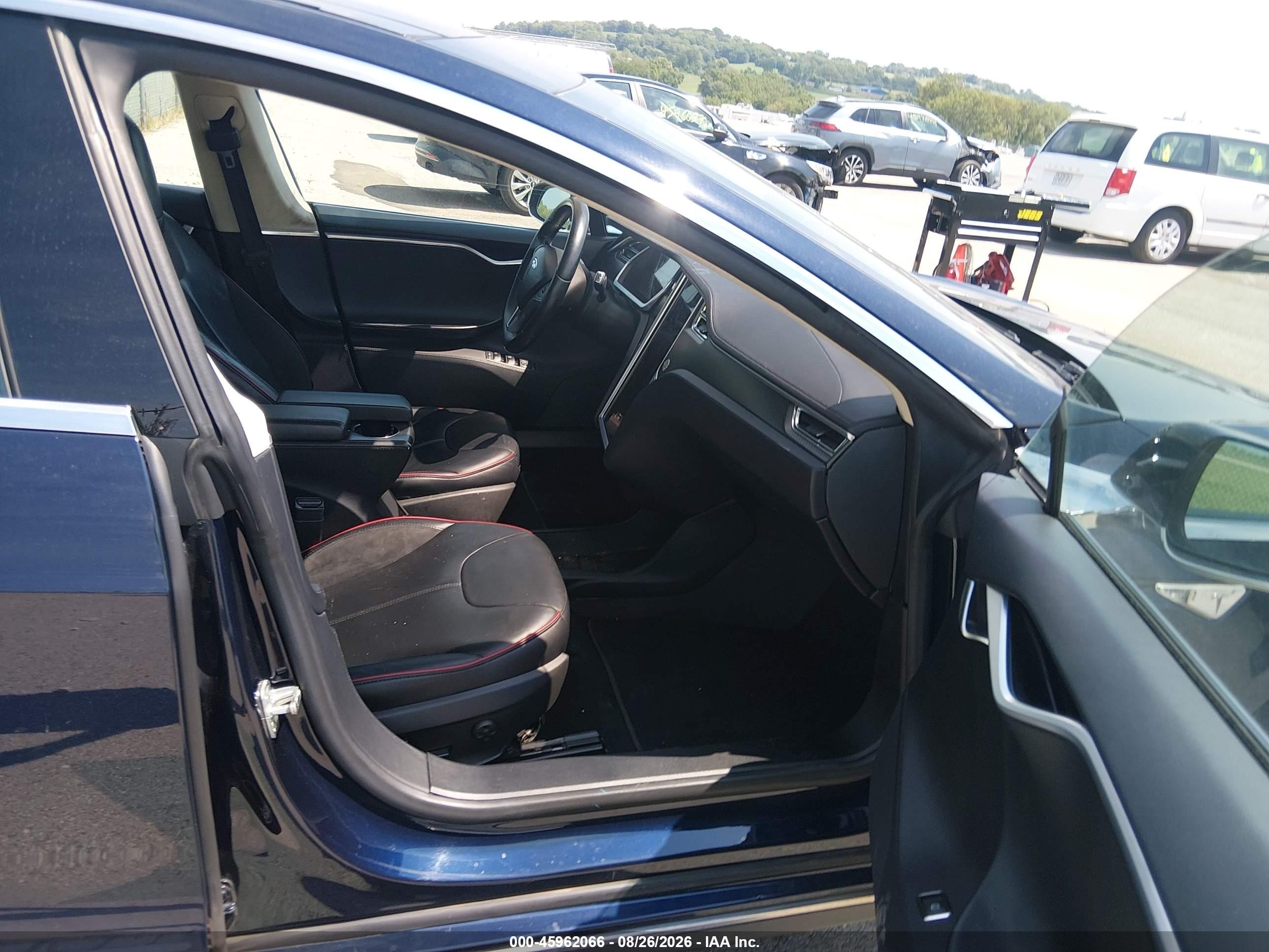 2013 Tesla Model S Performance Black vin: 5YJSA1DP7DFP06943