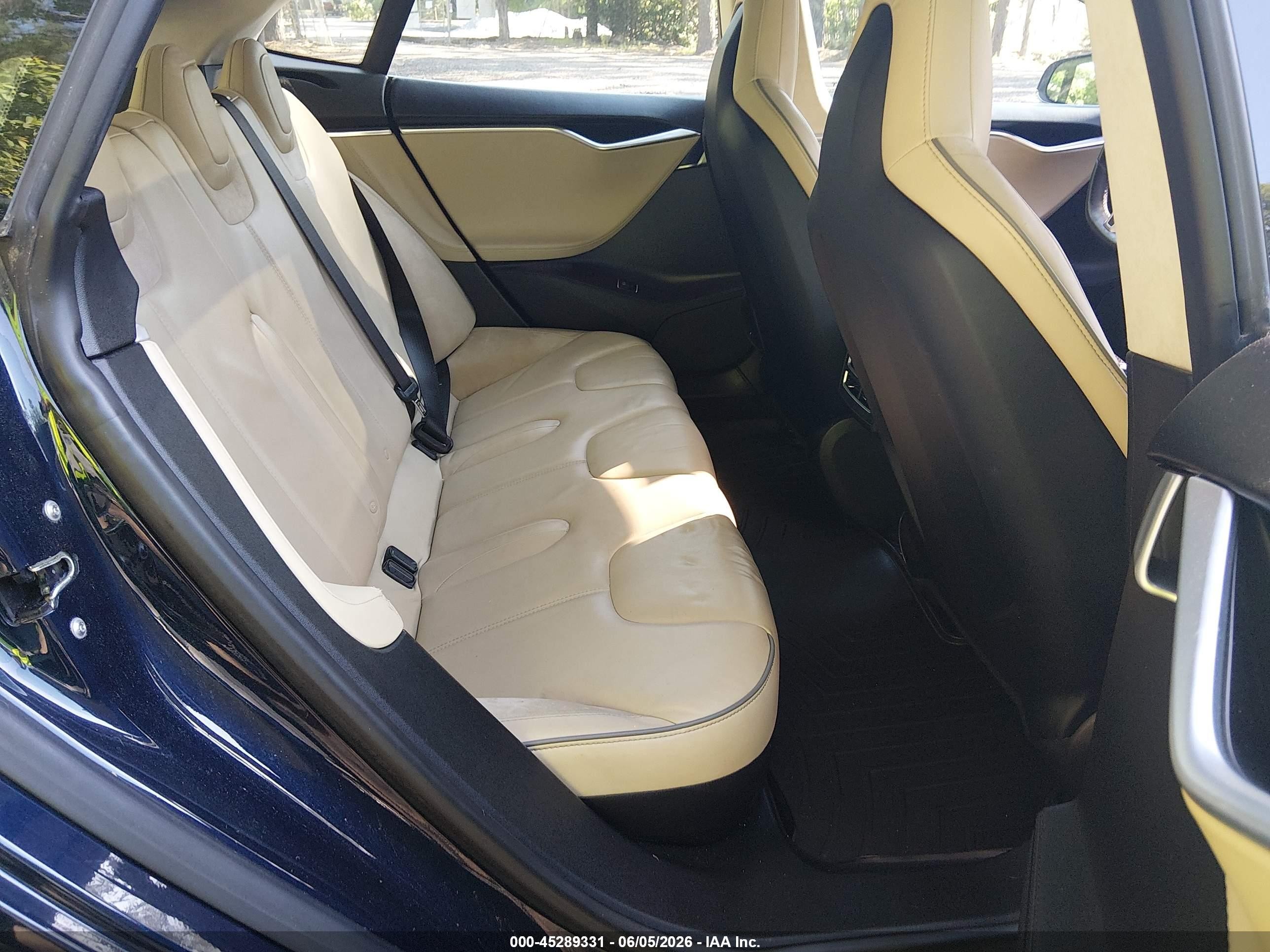 2013 Tesla Model S Performance Dark Blue vin: 5YJSA1DPXDFP15751