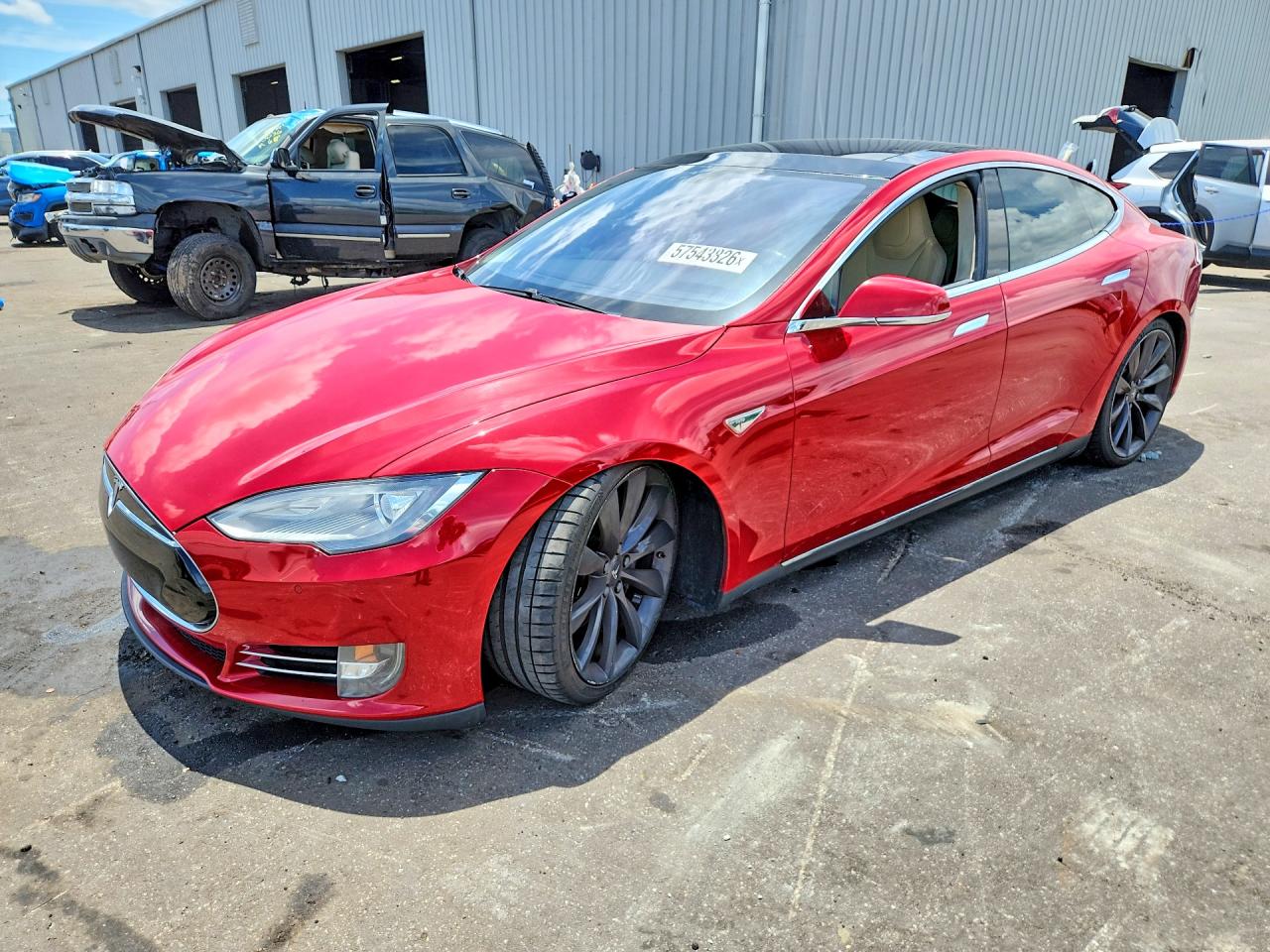 2013 Tesla Model S Red vin: 5YJSA1DPXDFP26149