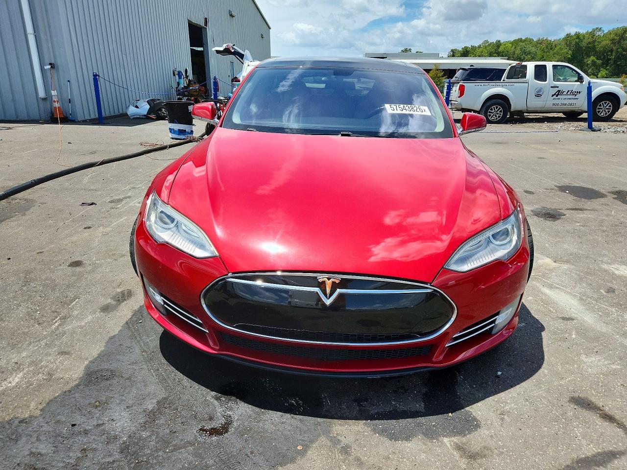 2013 Tesla Model S Red vin: 5YJSA1DPXDFP26149