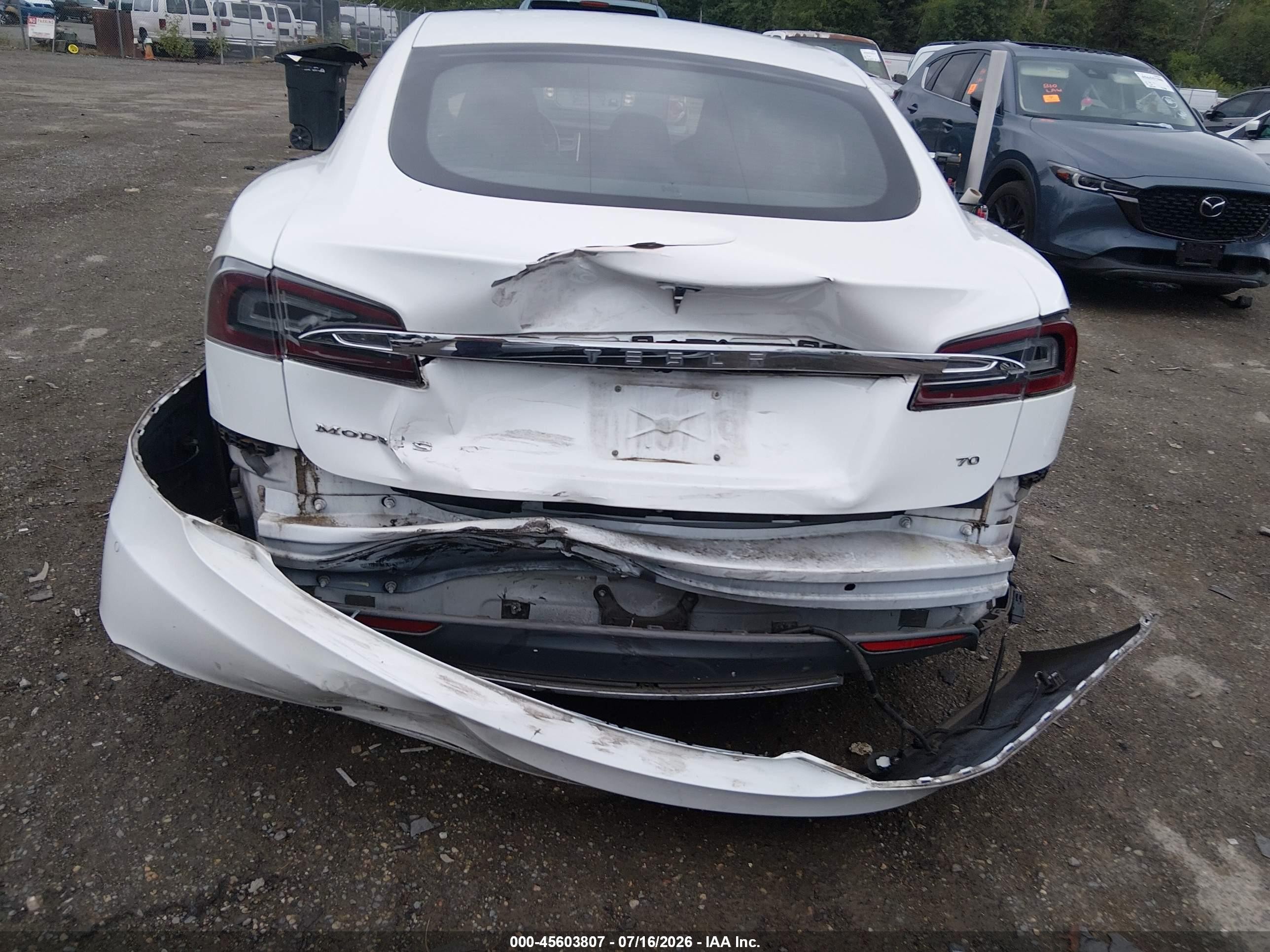 2015 Tesla Model S 60/70/85 White vin: 5YJSA1E12FF118753