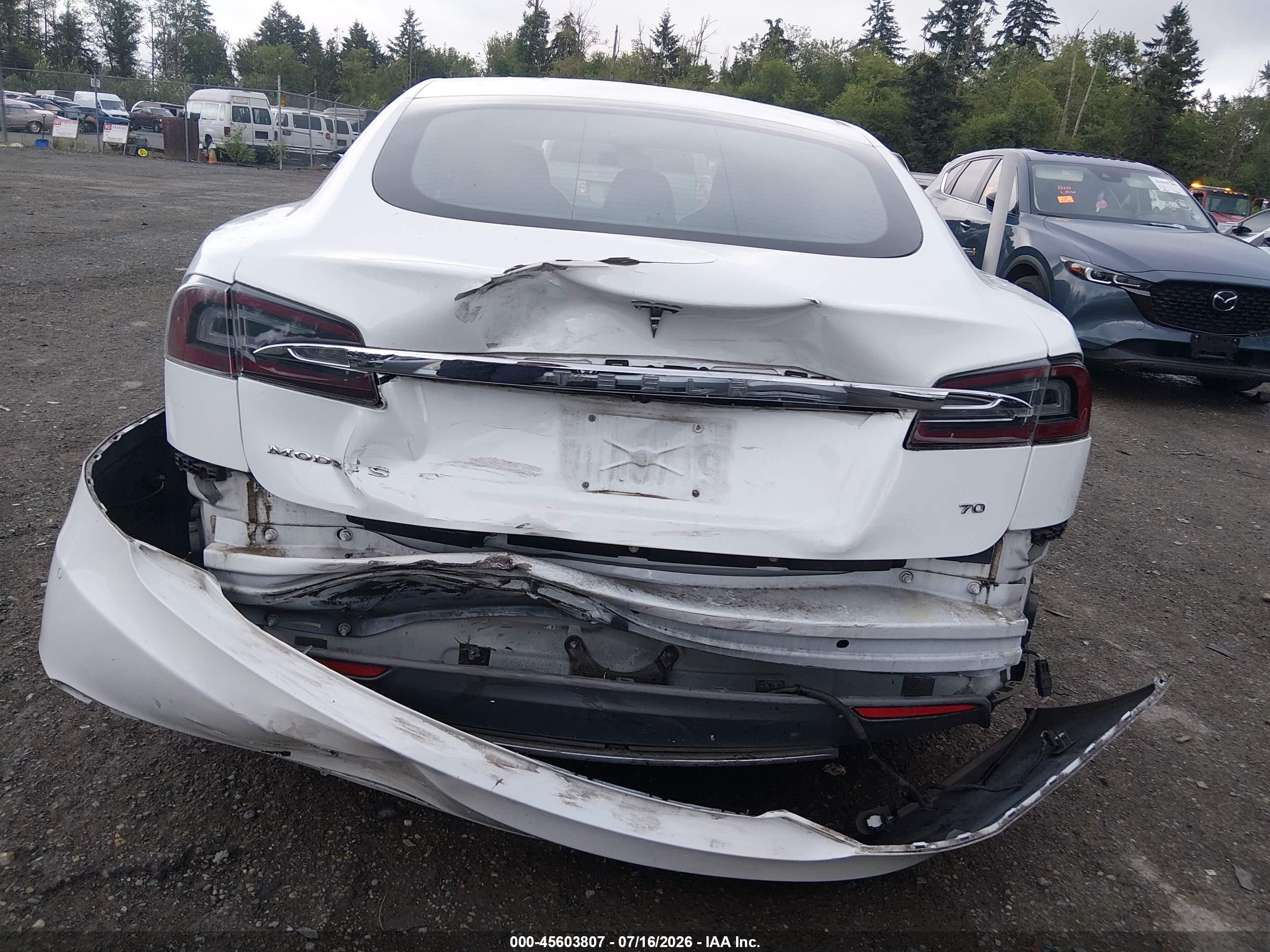 2015 Tesla Model S 60/70/85 White vin: 5YJSA1E12FF118753