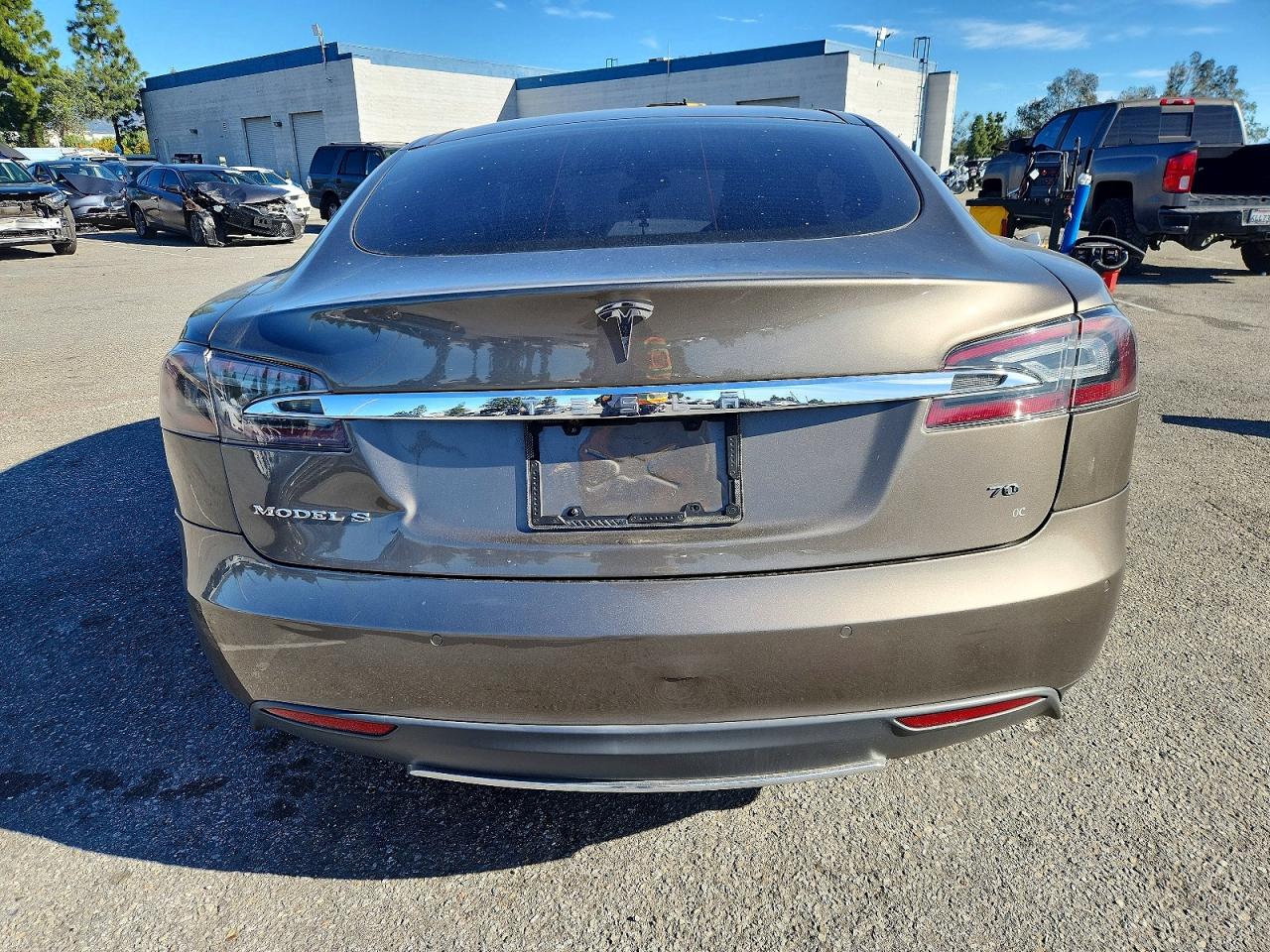 2015 Tesla Model S Tan vin: 5YJSA1E13FF109690