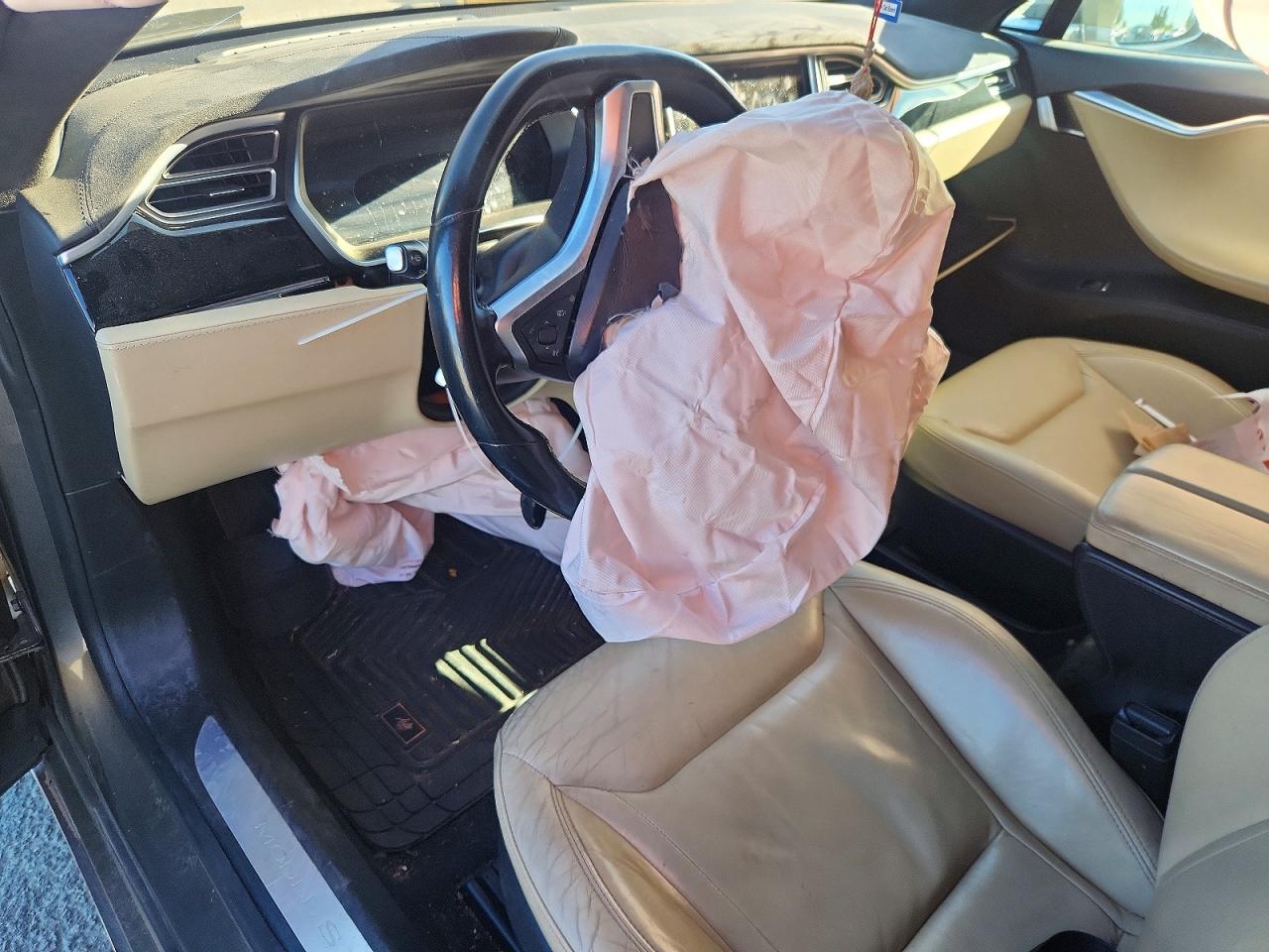 2015 Tesla Model S Tan vin: 5YJSA1E13FF109690