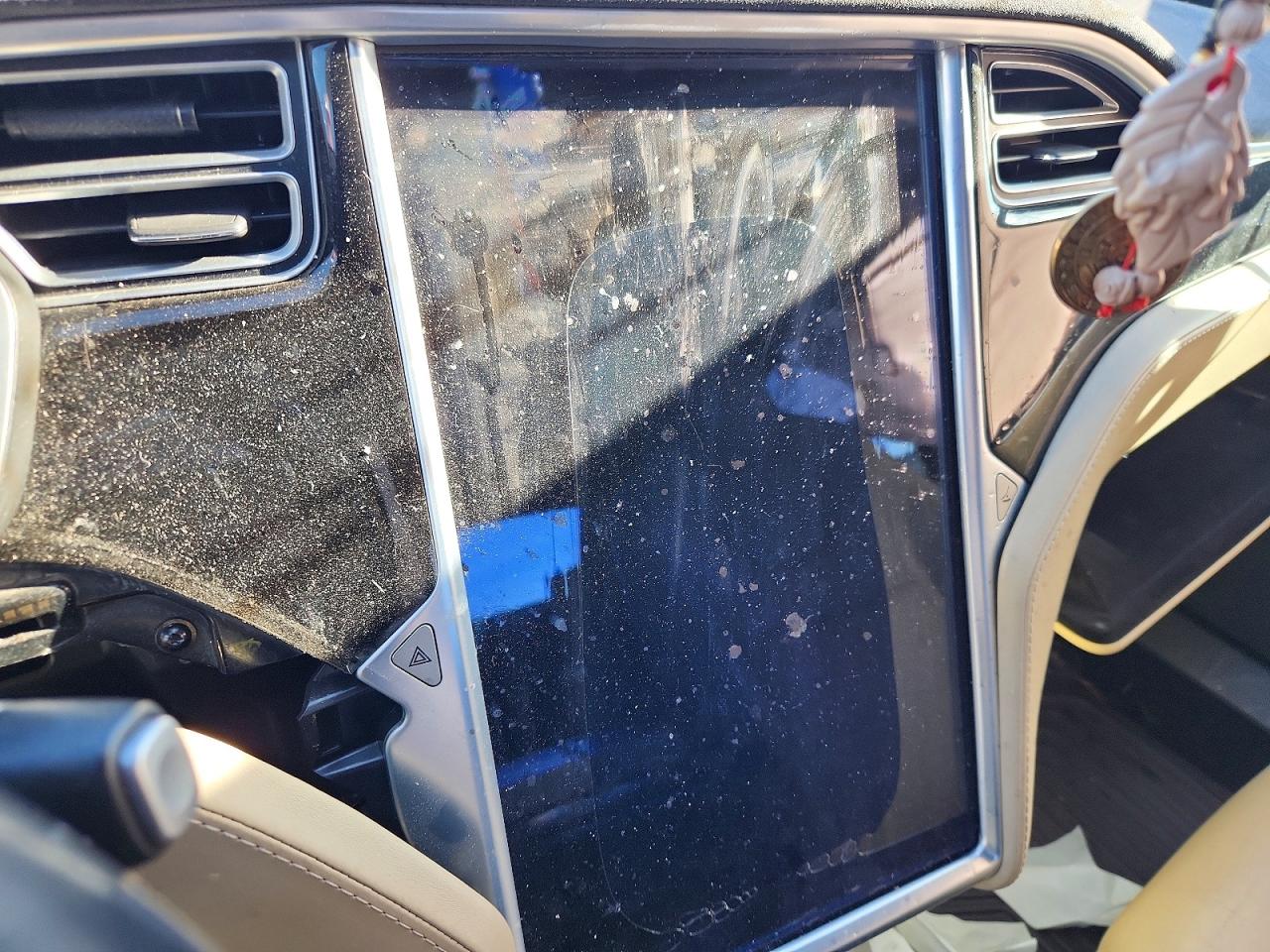 2015 Tesla Model S Tan vin: 5YJSA1E13FF109690