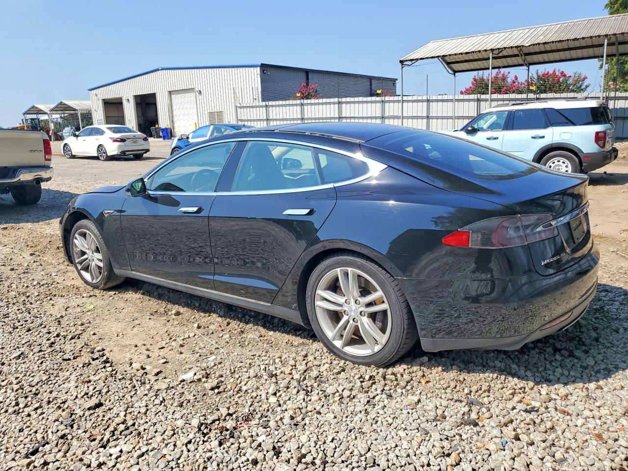 2015 Tesla Model S Black vin: 5YJSA1E13FF113013