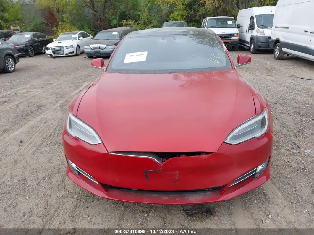 2017 Tesla Model S 60/75 Красный vin: 5YJSA1E13HF176860