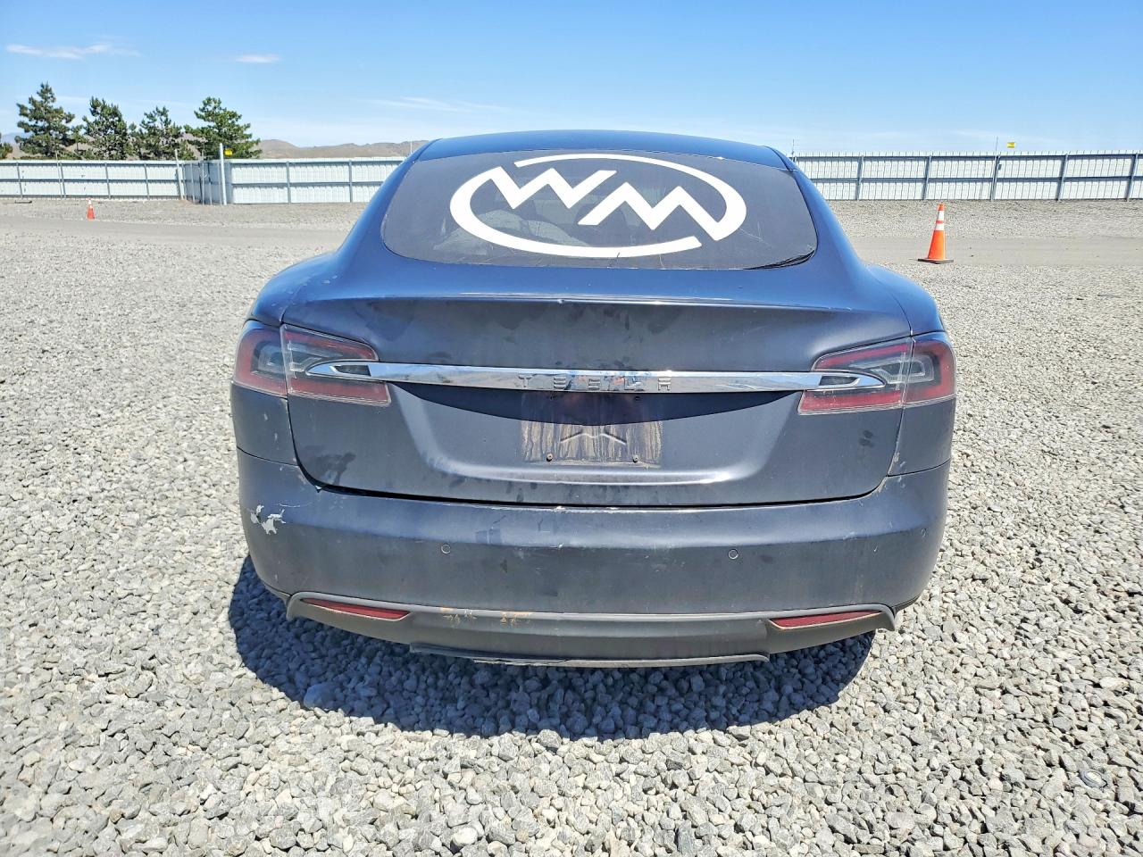 2015 Tesla Model S Charcoal vin: 5YJSA1E14FF112906