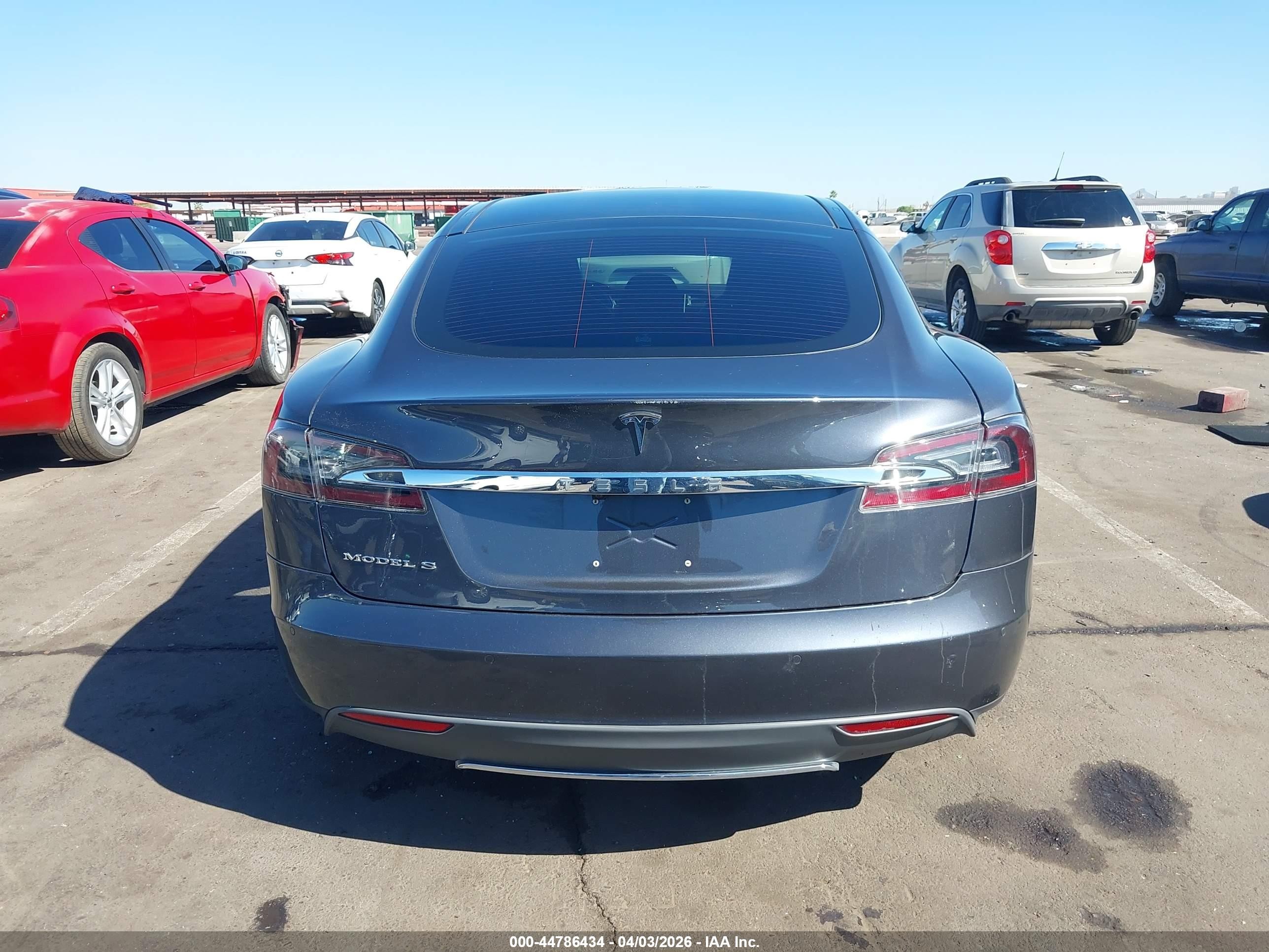 2015 Tesla Model S 60/70/85 Gray vin: 5YJSA1E18FF118613