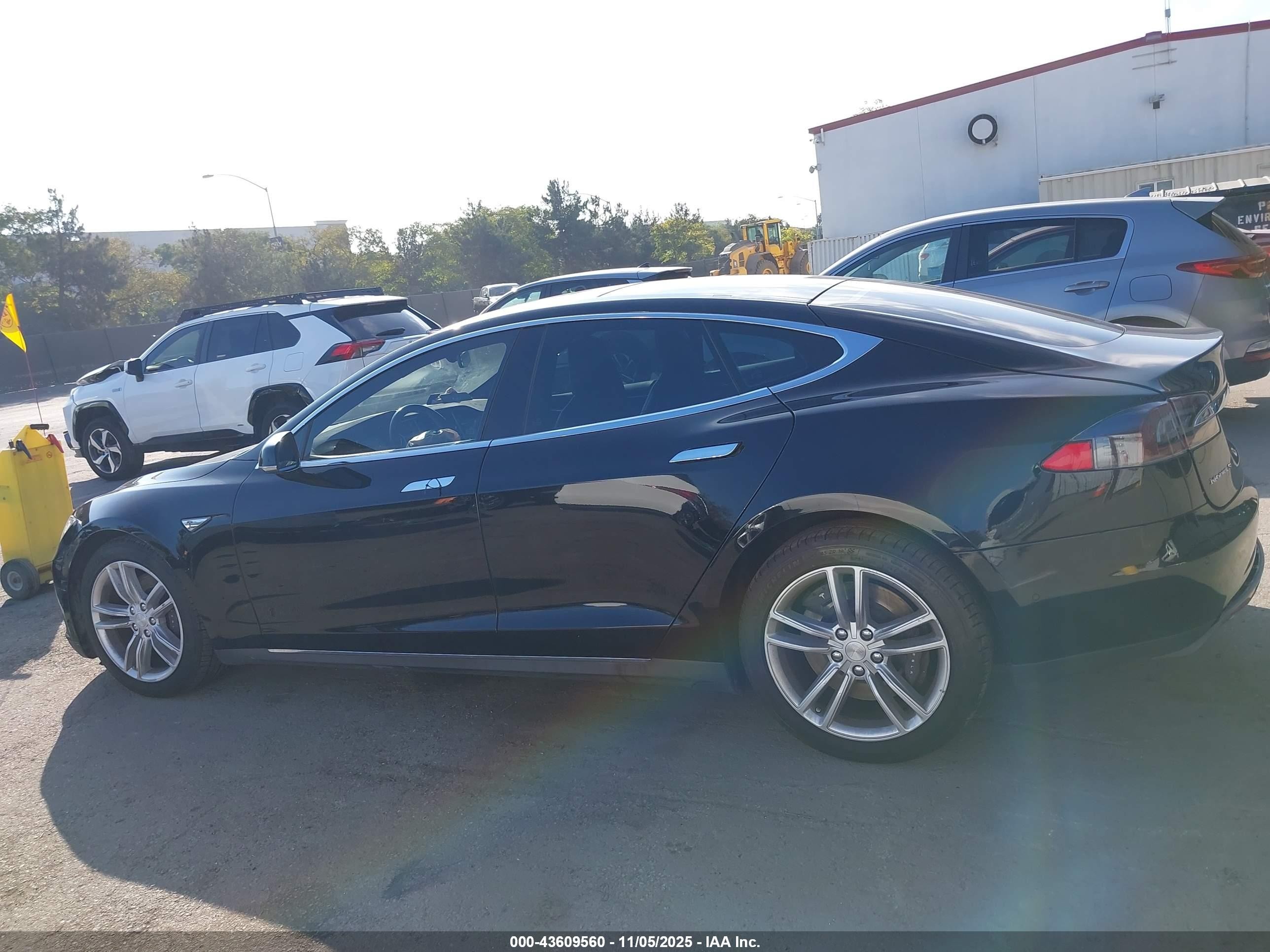 2015 Tesla Model S 60/70/85 Black vin: 5YJSA1E19FF116630