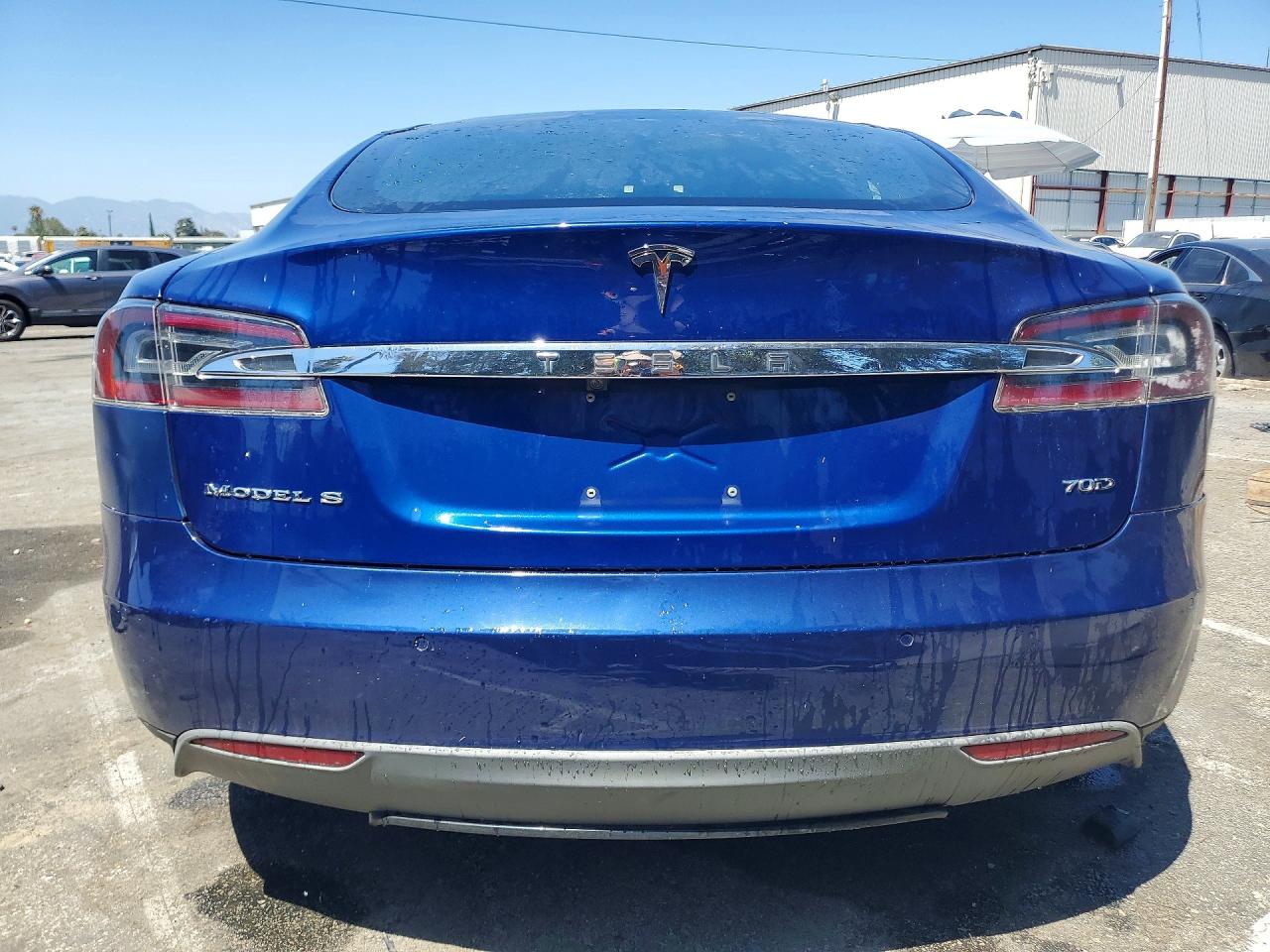 2015 Tesla Model S Blue vin: 5YJSA1E20FF114287