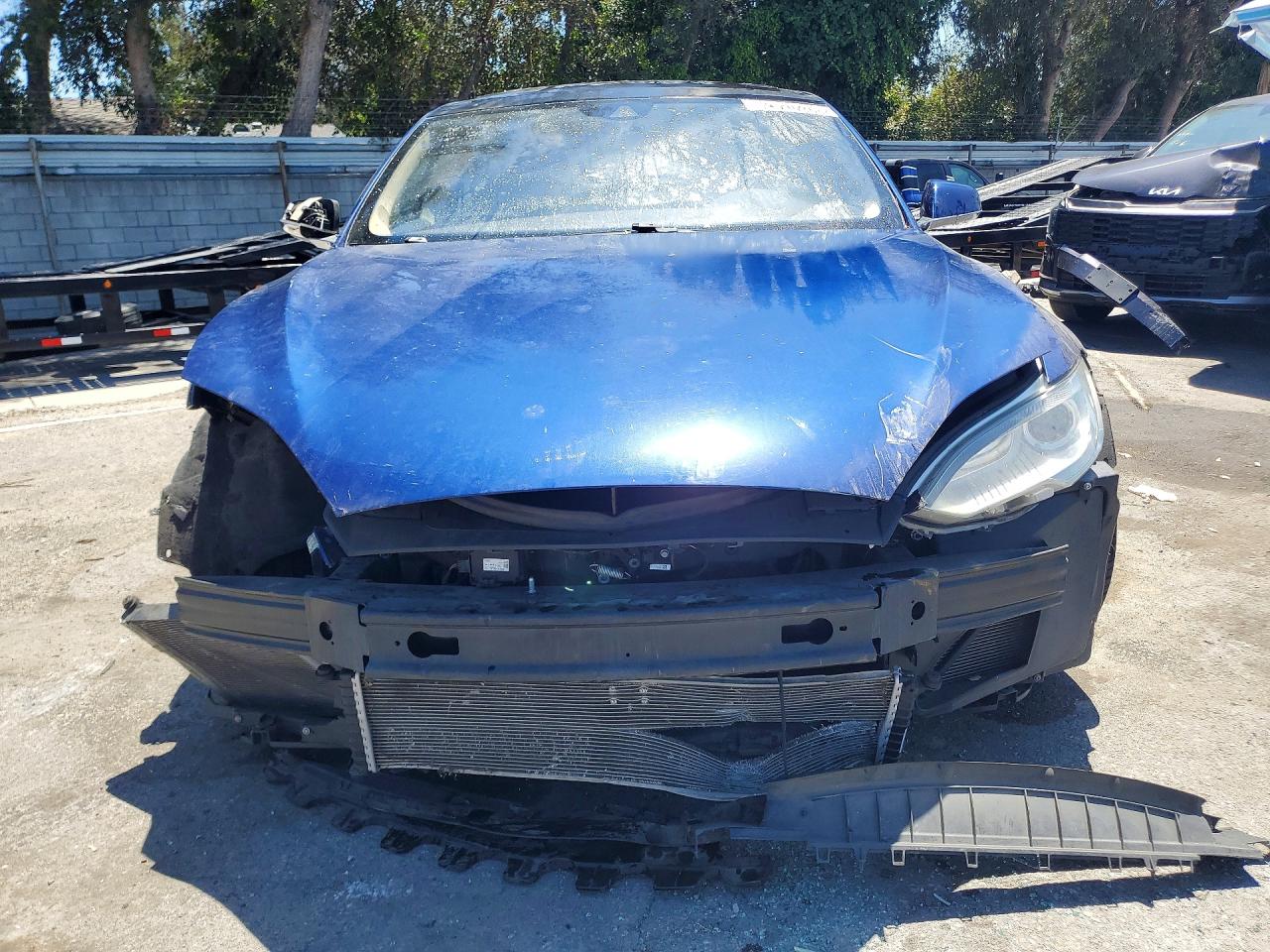 2015 Tesla Model S Blue vin: 5YJSA1E20FF114287