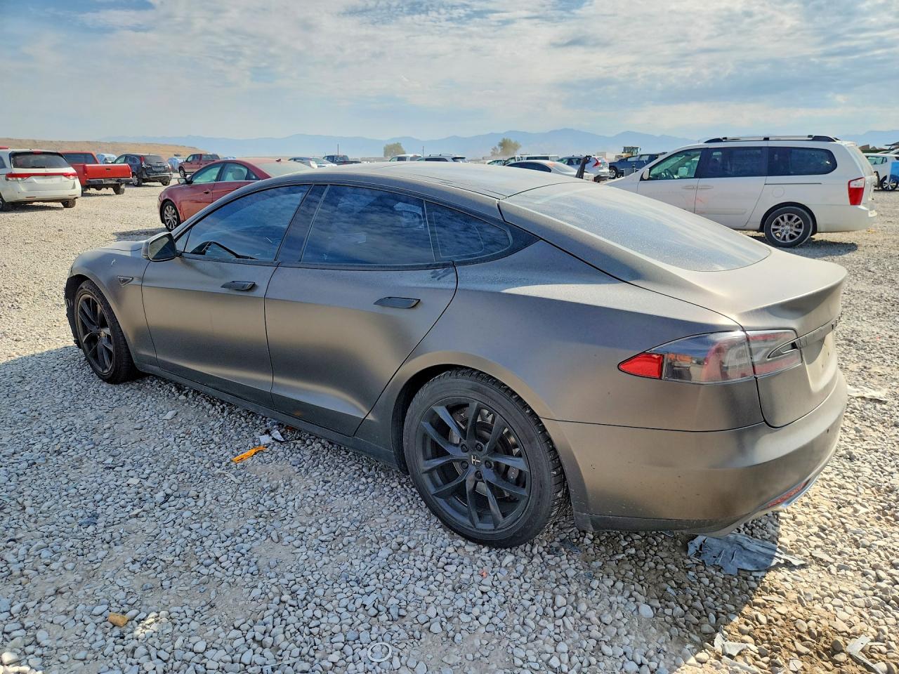 2015 Tesla Model S Gray vin: 5YJSA1E21FF109101