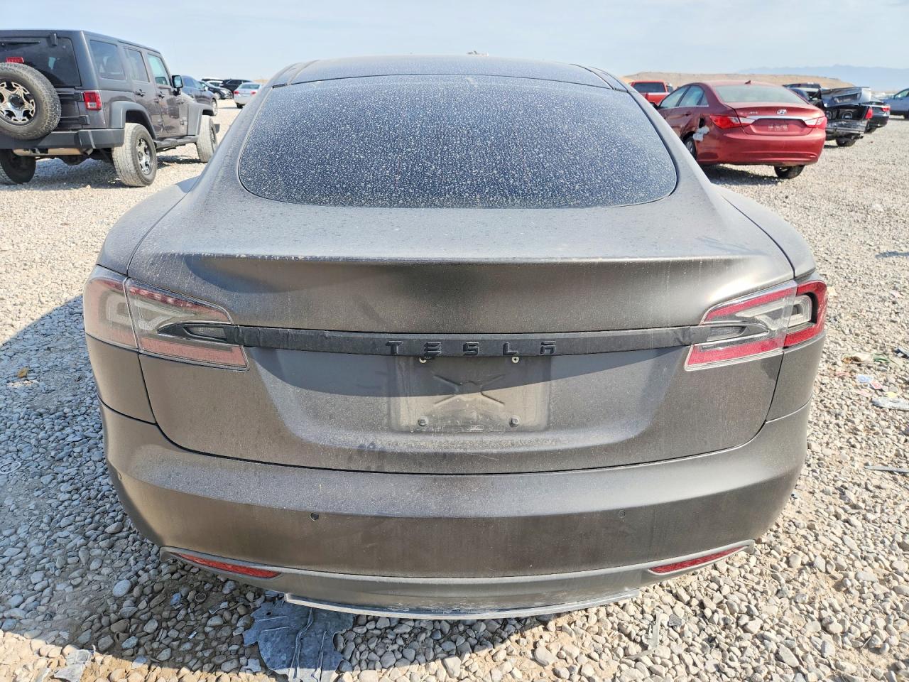 2015 Tesla Model S Gray vin: 5YJSA1E21FF109101