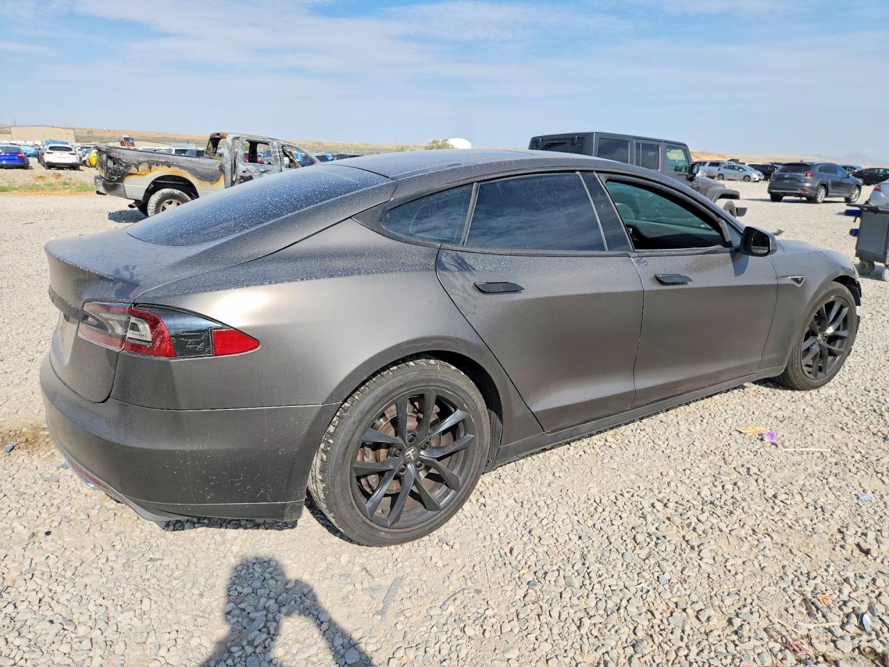 2015 Tesla Model S Gray vin: 5YJSA1E21FF109101