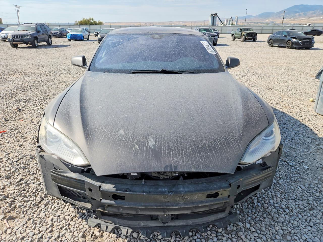 2015 Tesla Model S Gray vin: 5YJSA1E21FF109101