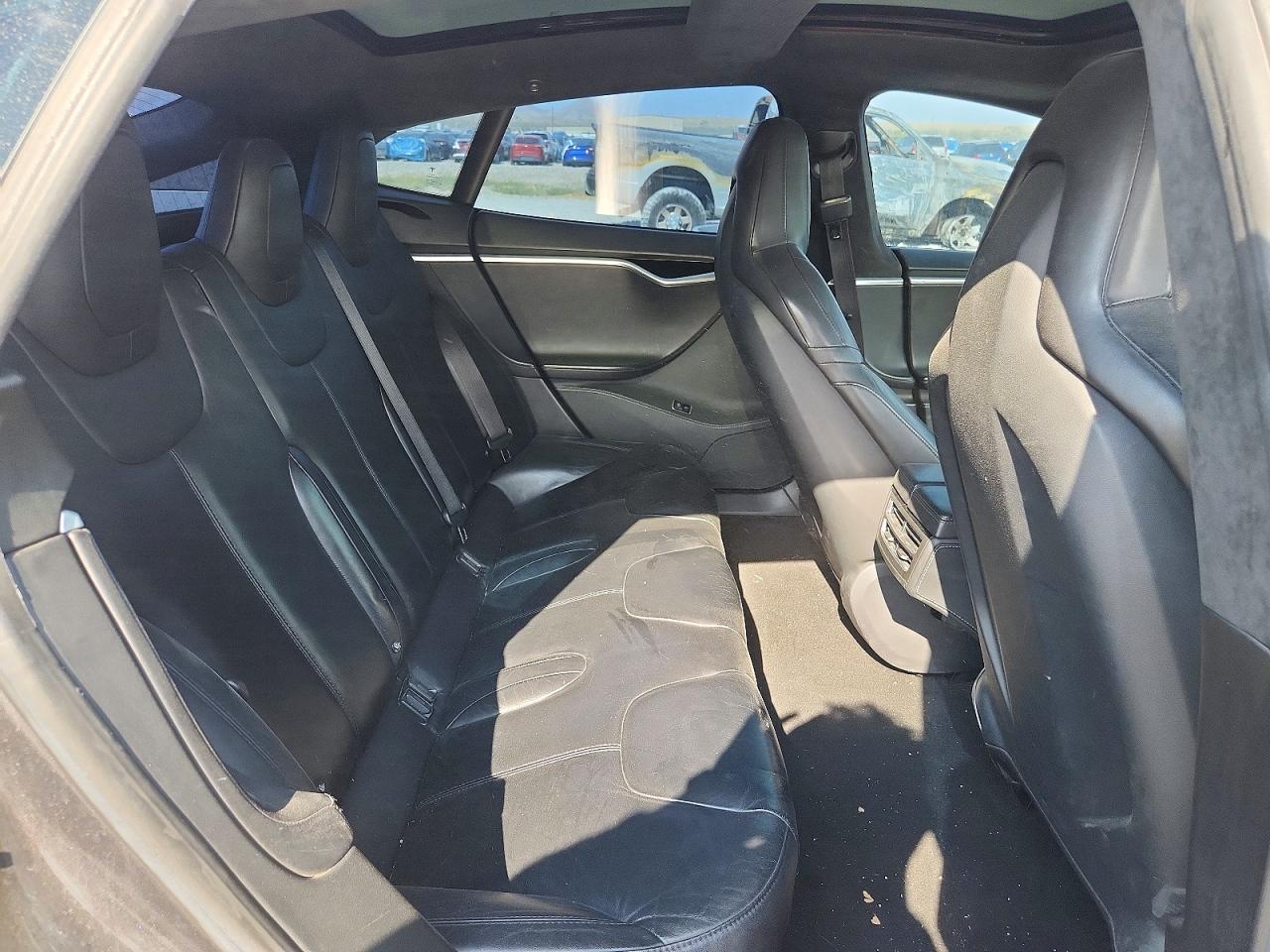 2015 Tesla Model S Gray vin: 5YJSA1E21FF109101