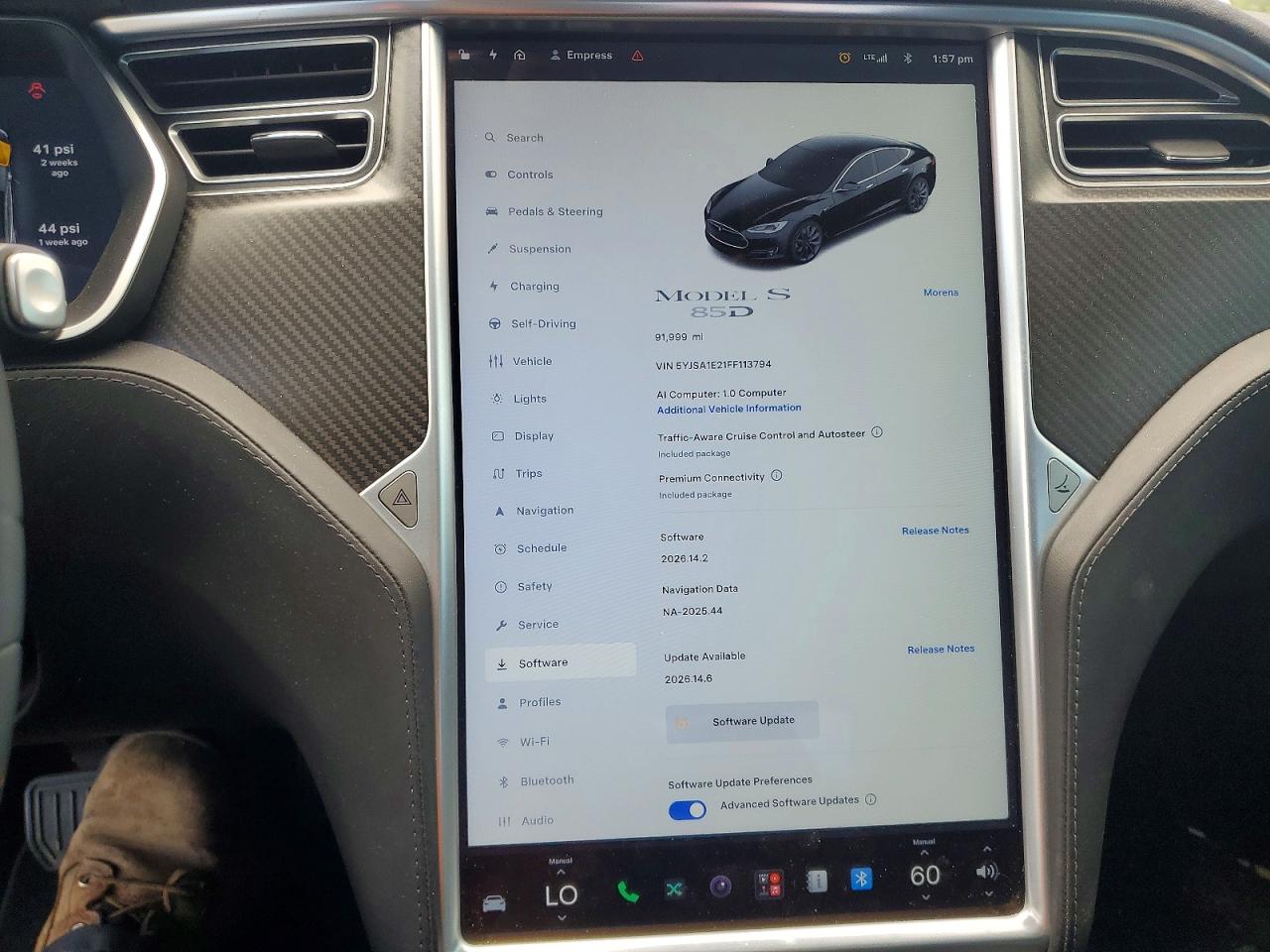 2015 Tesla Model S Черный vin: 5YJSA1E21FF113794