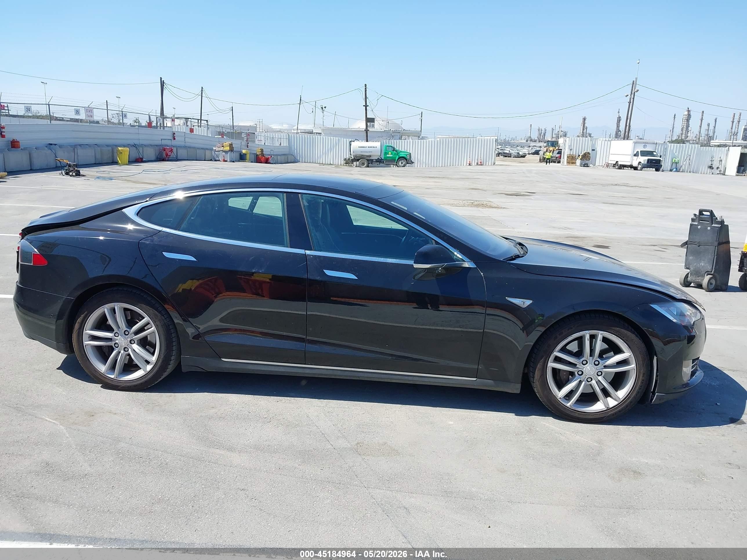 2015 Tesla Model S 70d/85d/p85d Black vin: 5YJSA1E22FF104117