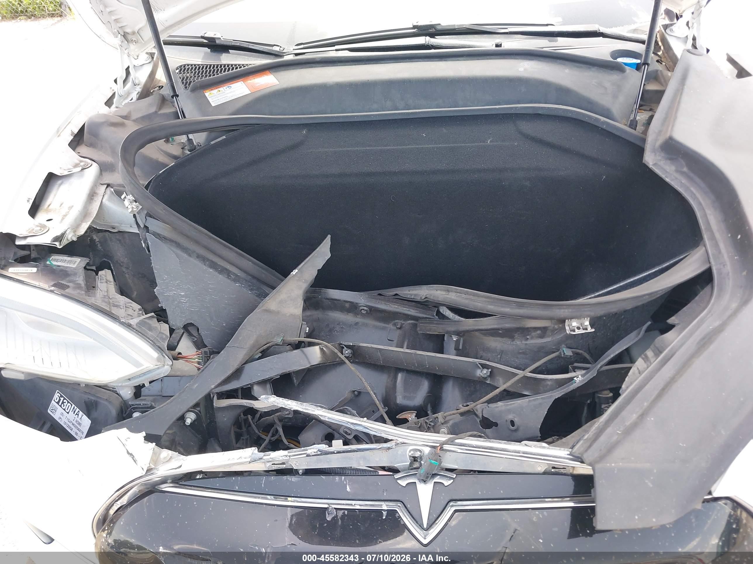 2015 Tesla Model S 70d/85d/p85d White vin: 5YJSA1E24FF109223