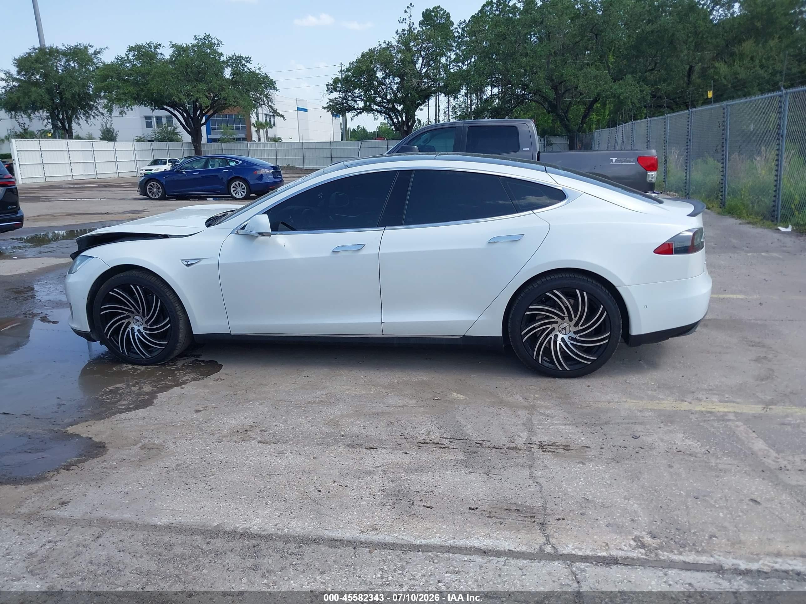2015 Tesla Model S 70d/85d/p85d White vin: 5YJSA1E24FF109223