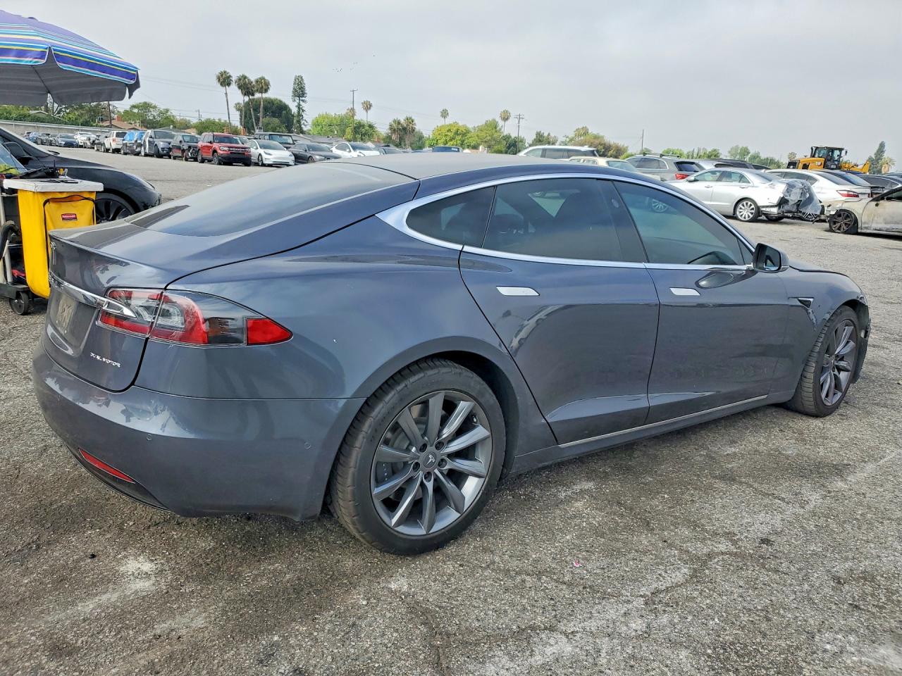 2020 Tesla Model S Серый vin: 5YJSA1E24LF361632