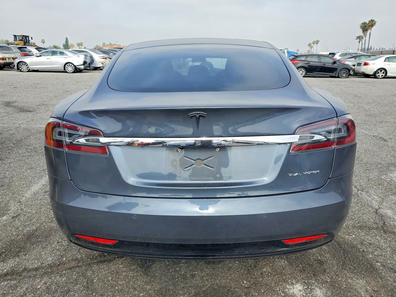 2020 Tesla Model S Серый vin: 5YJSA1E24LF361632