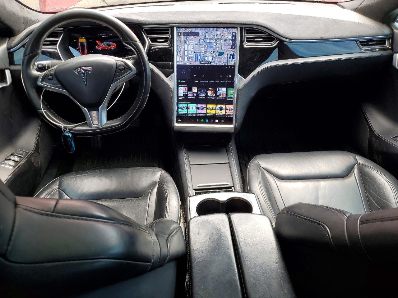 2015 Tesla Model S Красный vin: 5YJSA1E25FF114902
