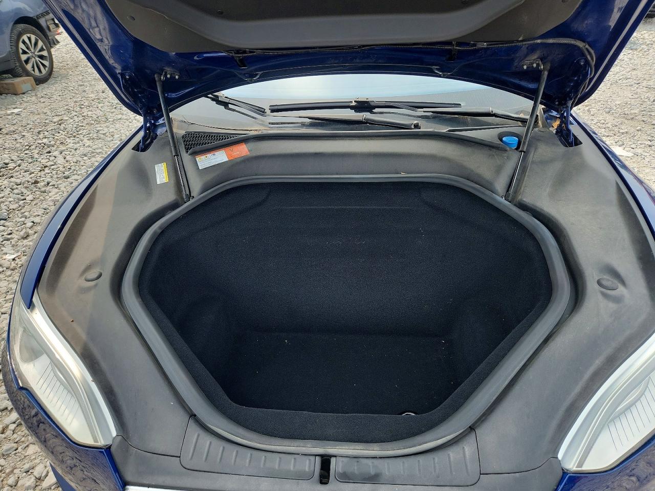 2015 Tesla Model S Blue vin: 5YJSA1E25FF116147