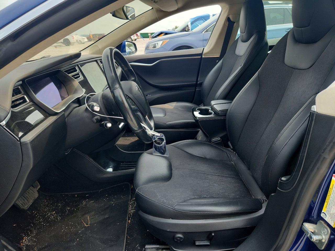2015 Tesla Model S Blue vin: 5YJSA1E25FF116147