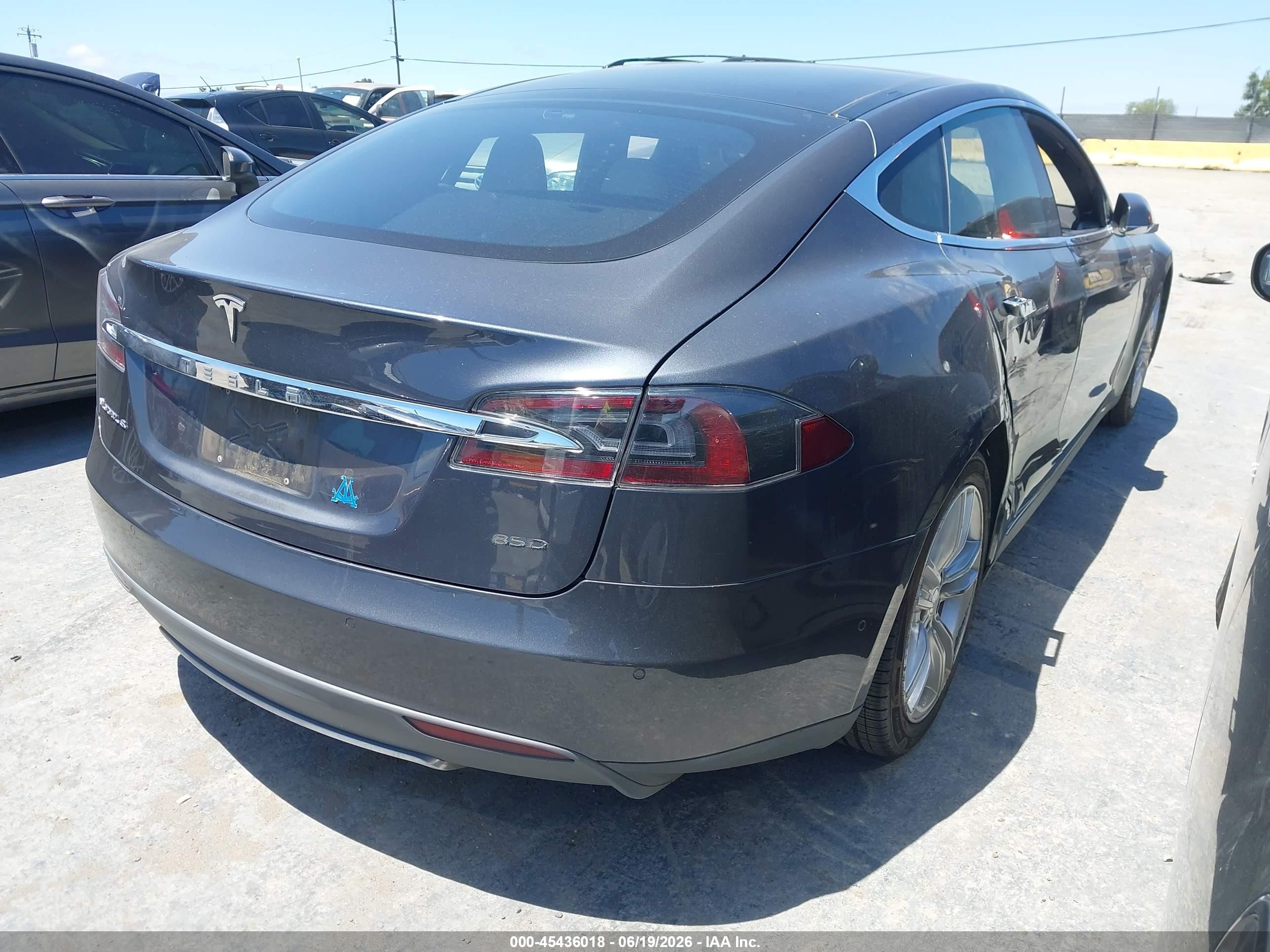 2015 Tesla Model S 70d/85d/p85d Gray vin: 5YJSA1E25FF116410
