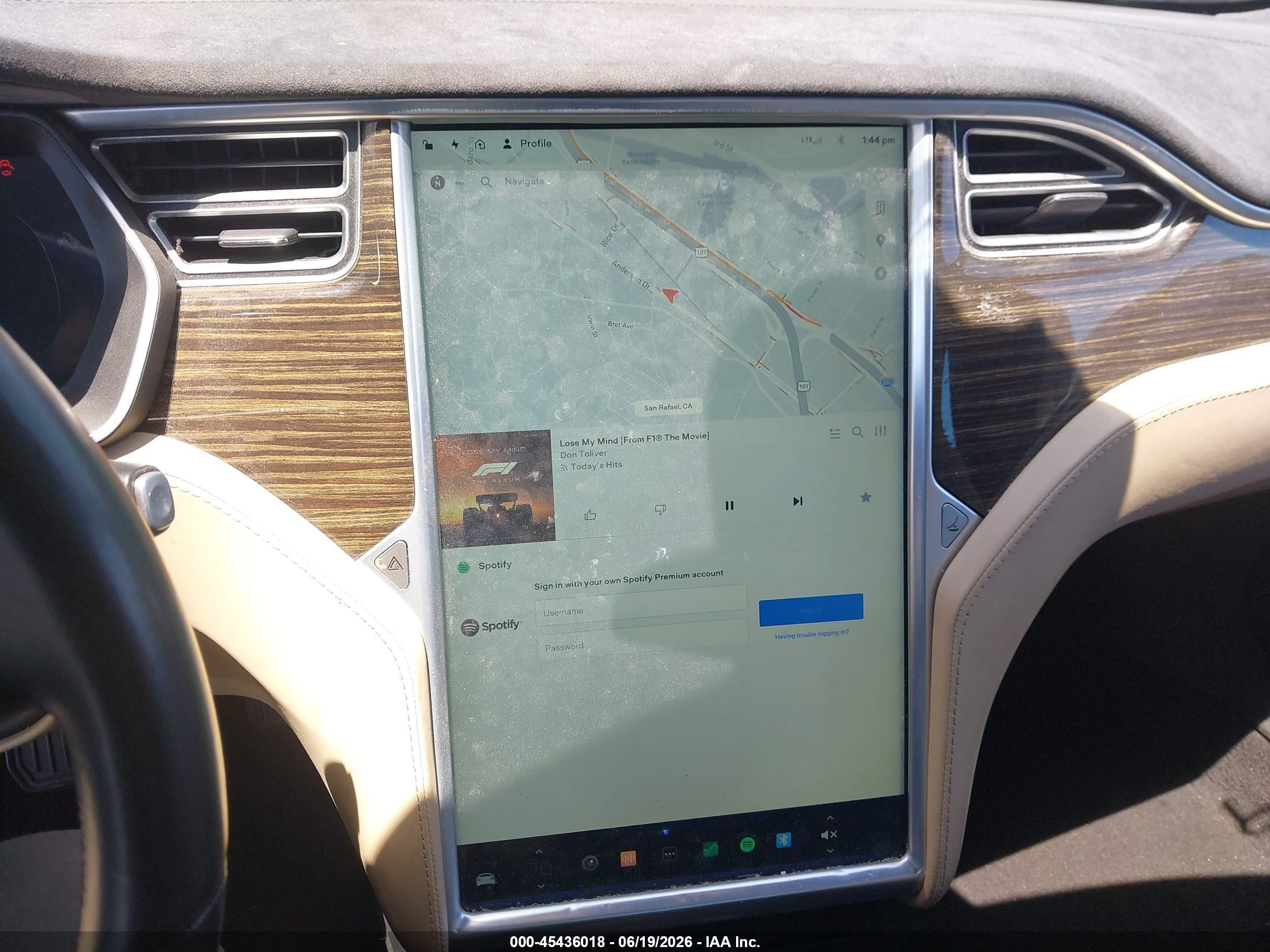 2015 Tesla Model S 70d/85d/p85d Gray vin: 5YJSA1E25FF116410