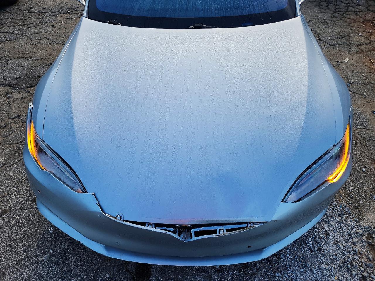 2017 Tesla Model S Silver vin: 5YJSA1E26HF207009