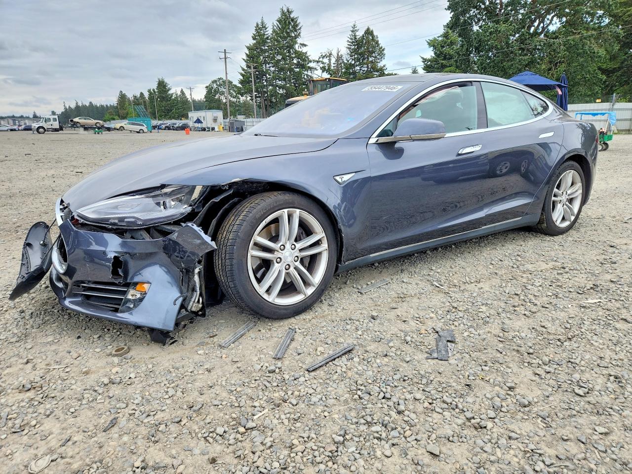 2015 Tesla Model S Gray vin: 5YJSA1E27FF104839