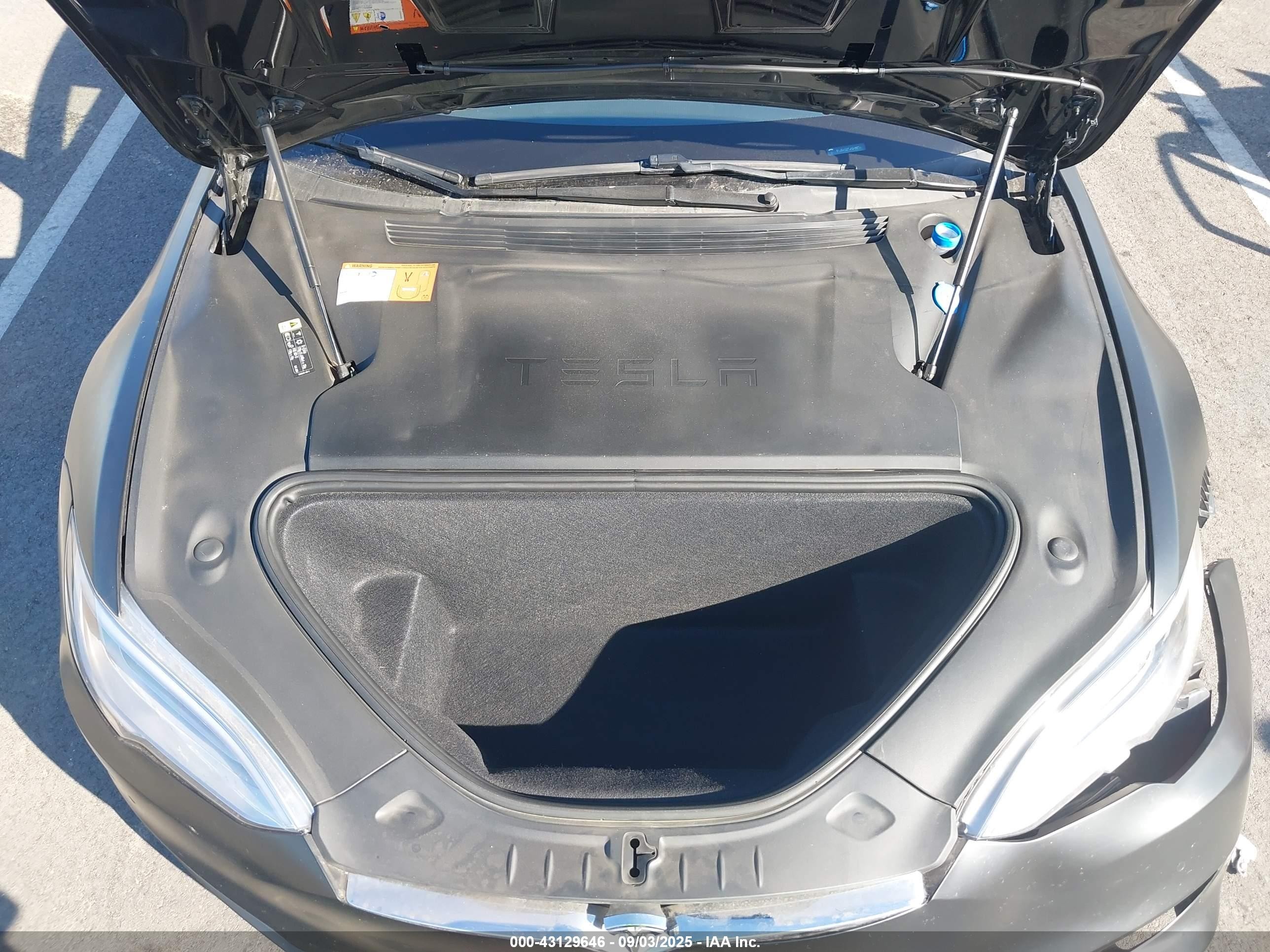 2018 Tesla Model S   Black vin: 5YJSA1E27JF248674