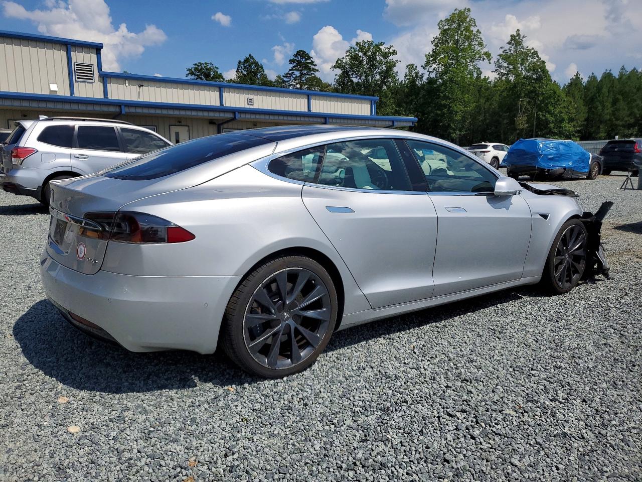 2018 Tesla Model S Silver vin: 5YJSA1E28JF244374
