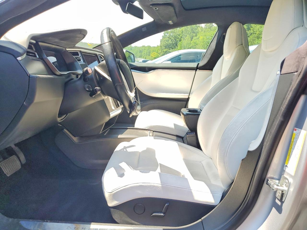 2018 Tesla Model S Silver vin: 5YJSA1E28JF244374