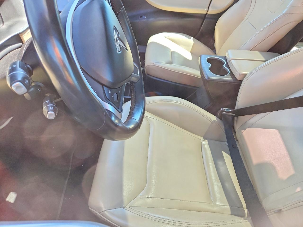 2015 Tesla Model S Серый vin: 5YJSA1E29FF119696