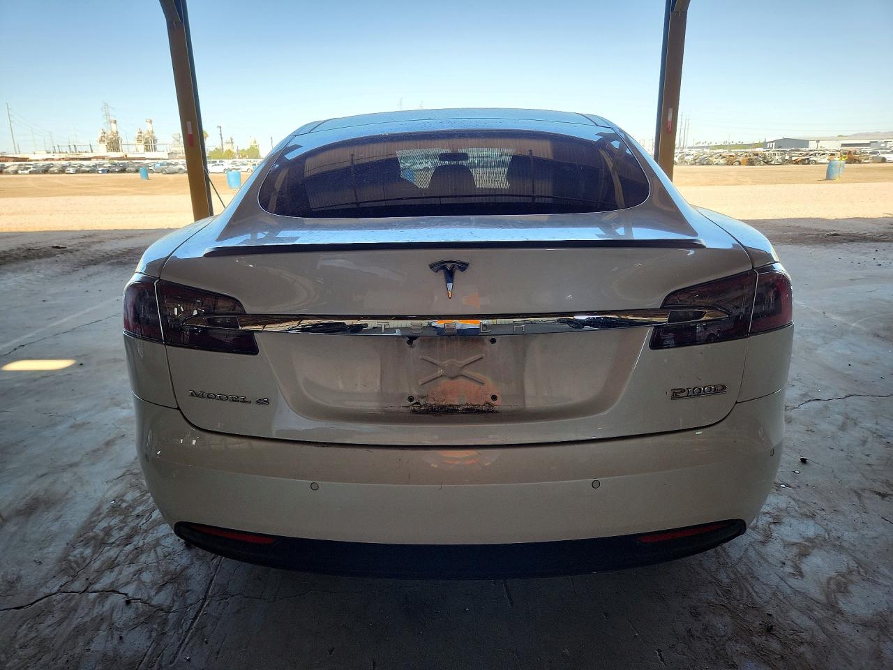 2016 Tesla Model S White vin: 5YJSA1E41GF169995