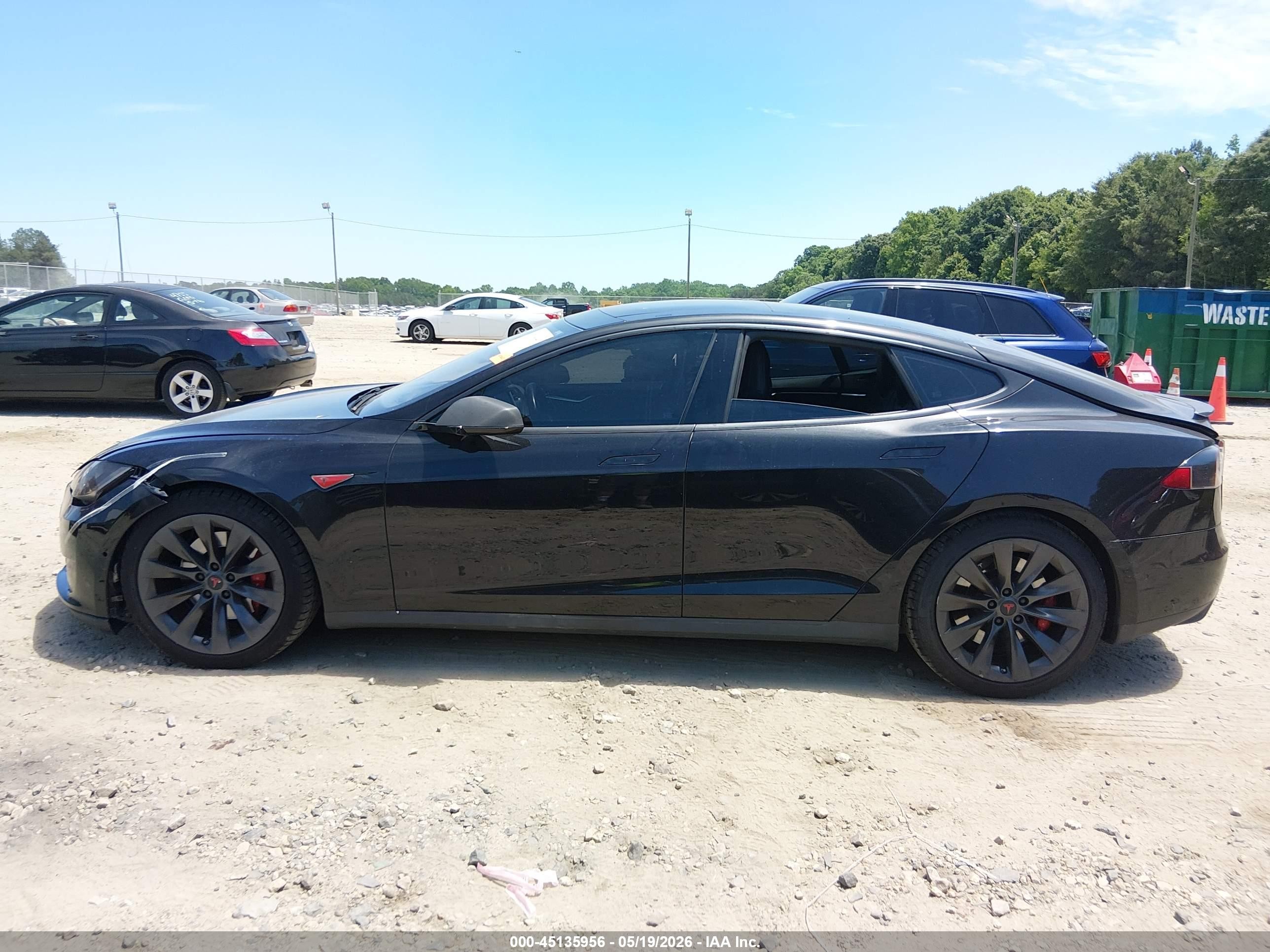2015 Tesla Model S 85d/p85d Черный vin: 5YJSA1E42FF109139