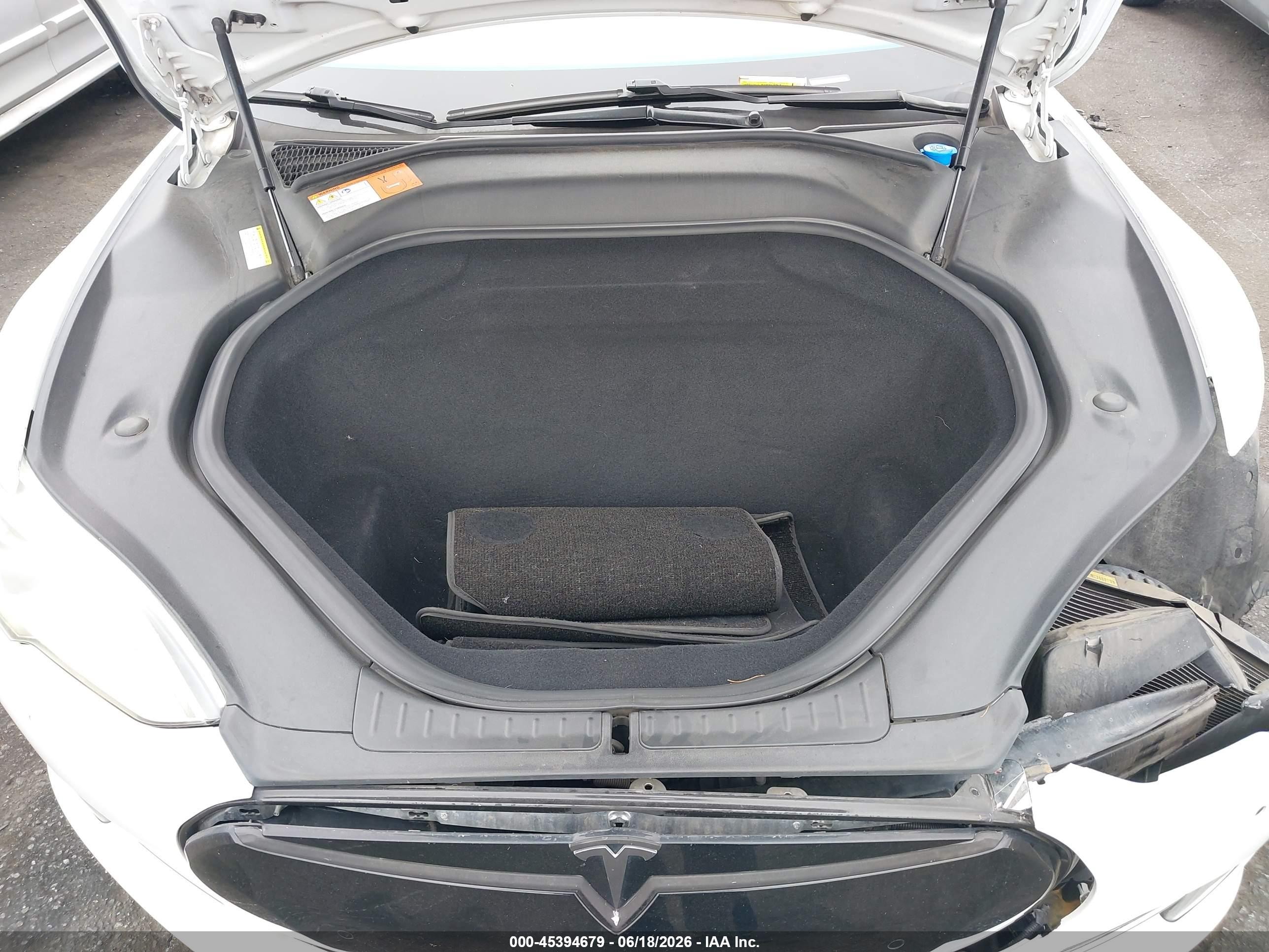2015 Tesla Model S 85d/p85d White vin: 5YJSA1E42FF120299