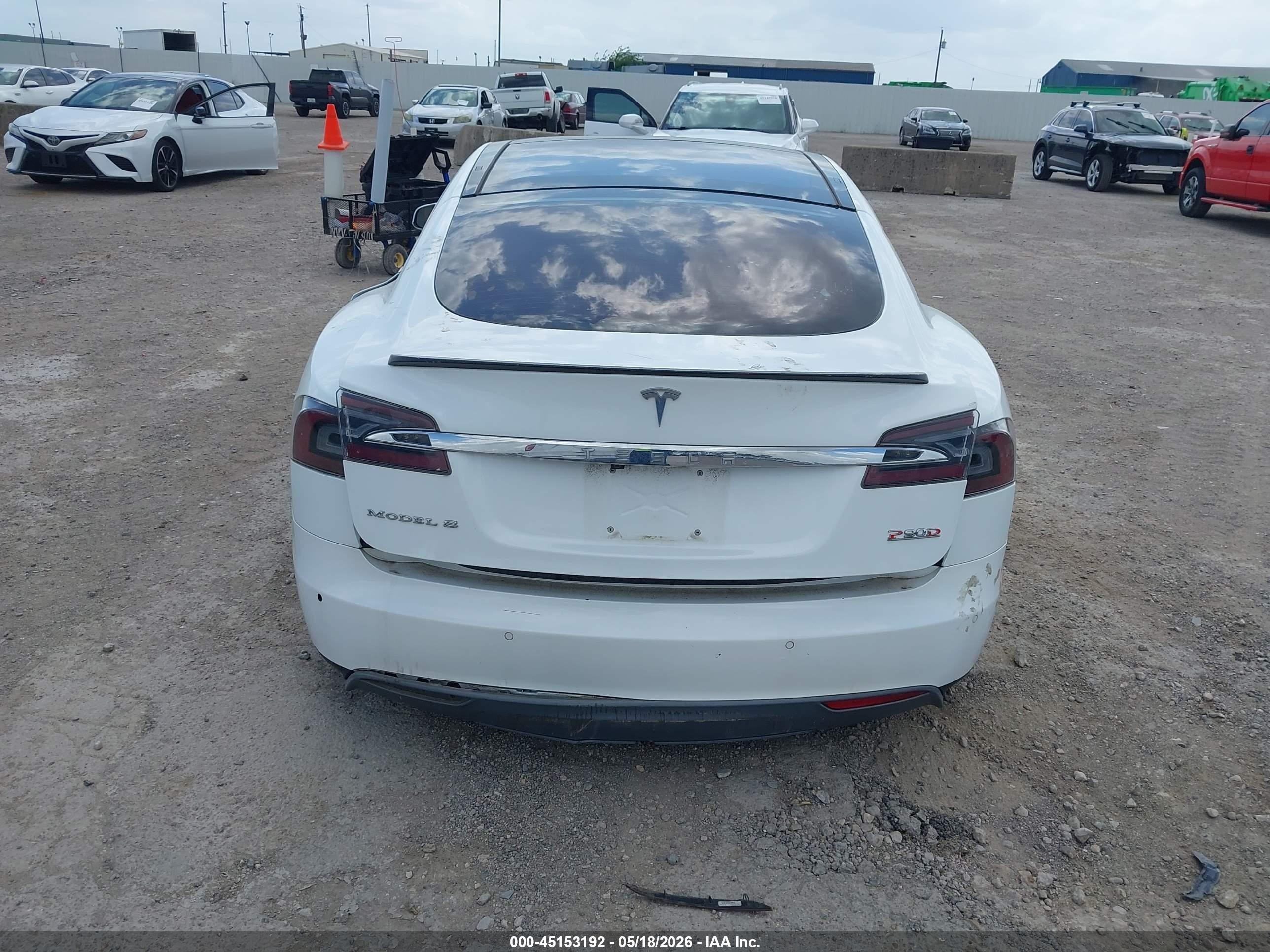 2015 Tesla Model S 85d/p85d White vin: 5YJSA1E43FF109523